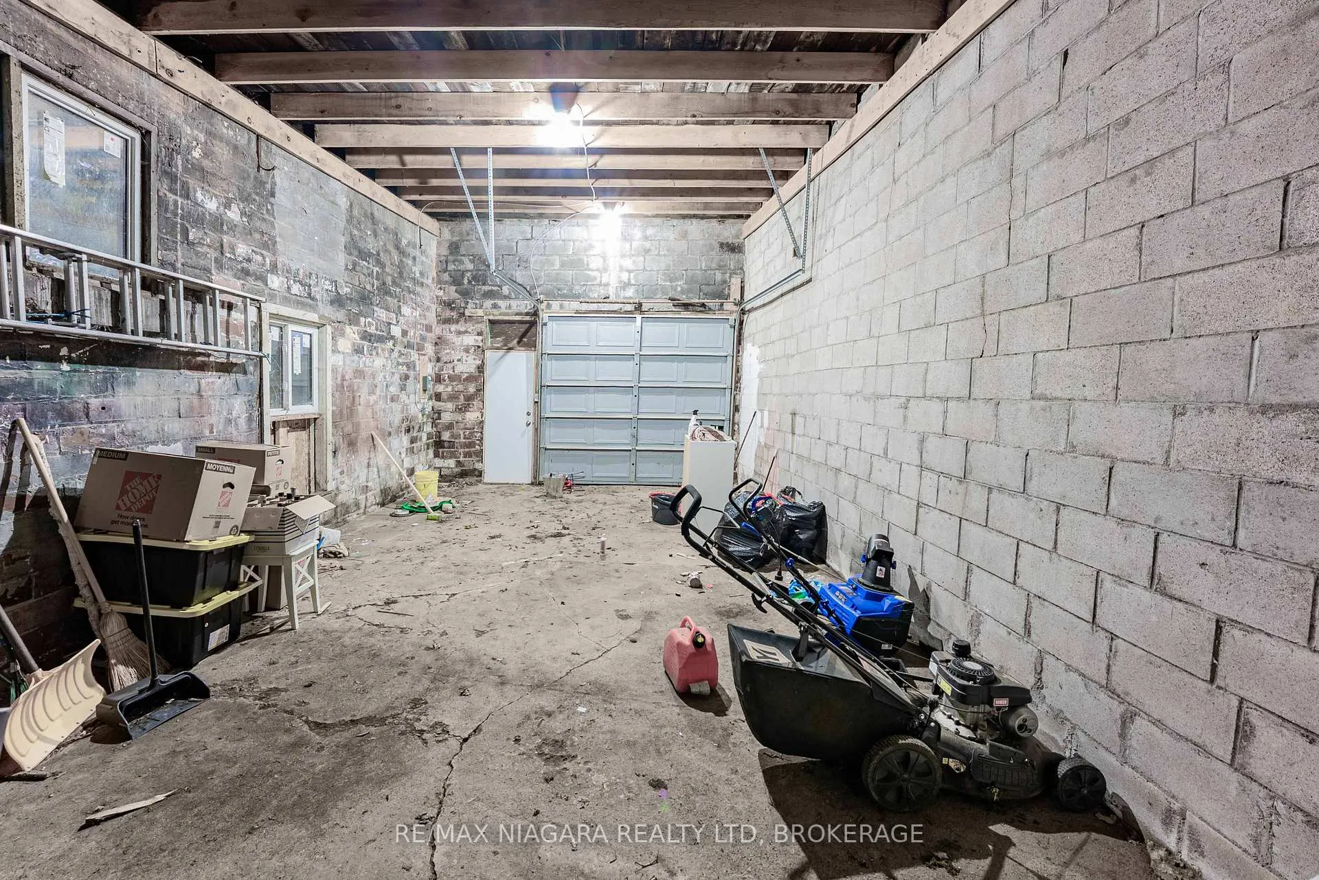 Photo 18 of Unit upper, 39 Carleton Street N, Thorold, Thorold Downtown — HOMEH
