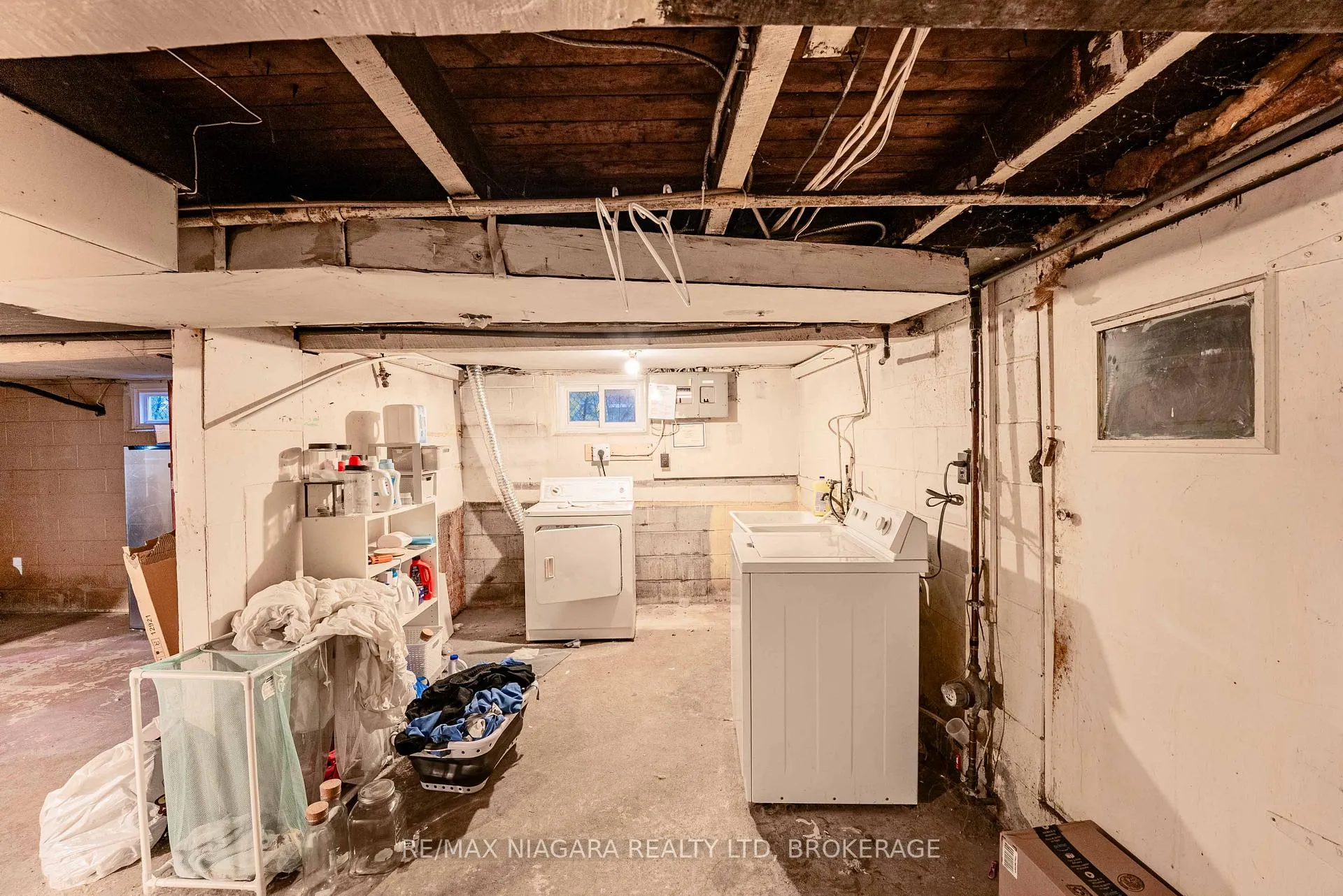 Photo 20 of Unit upper, 39 Carleton Street N, Thorold, Thorold Downtown — HOMEH