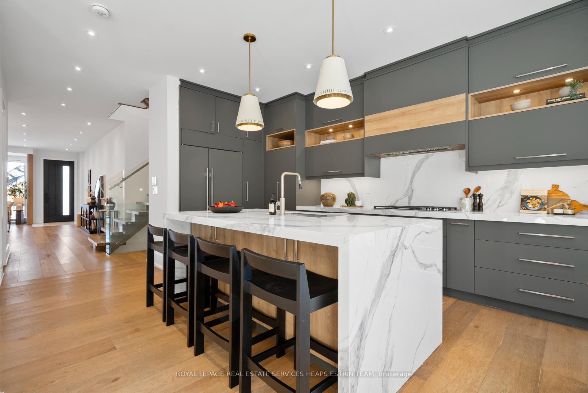 Photo 6 of 39 Sharron Drive, Toronto, Leaside — HOMEH