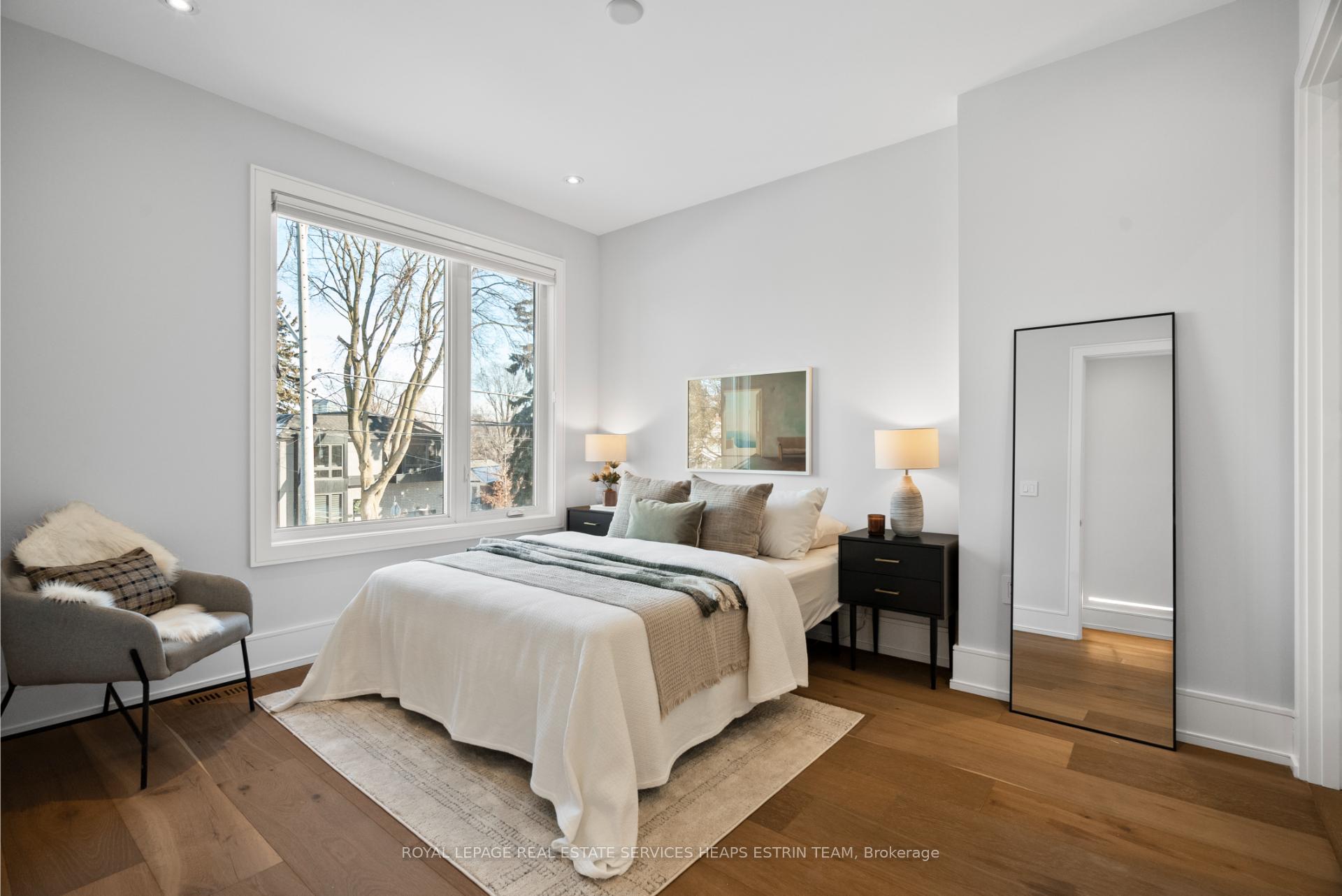Photo 17 of 39 Sharron Drive, Toronto, Leaside — HOMEH