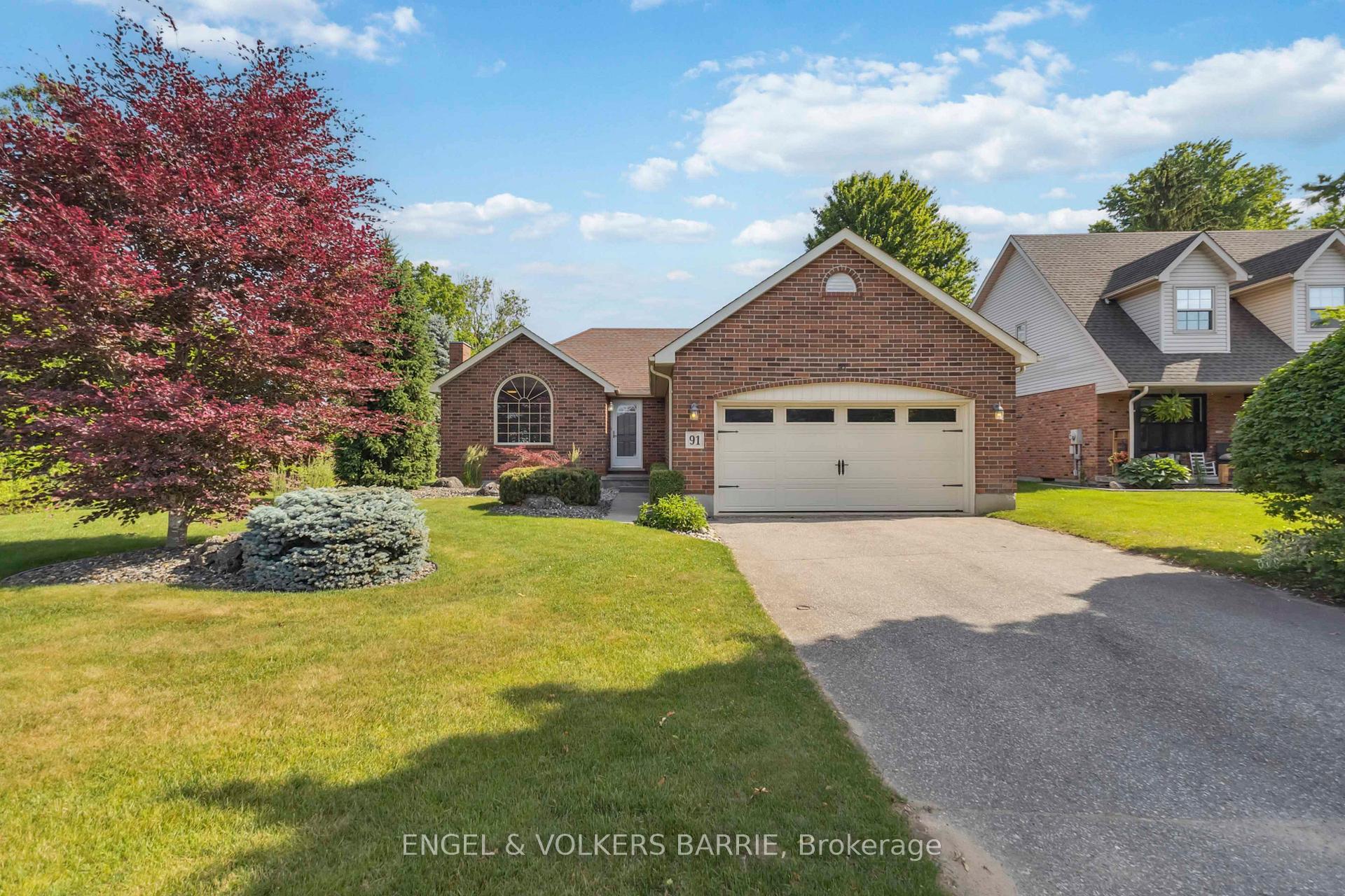 Photo 2 of 91 Parkview Drive, Strathroy-Caradoc, SE — HOMEH
