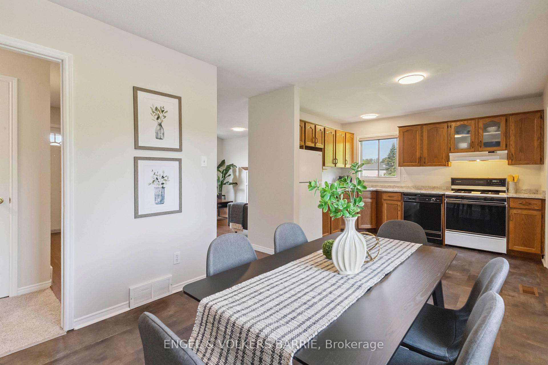 Photo 10 of 91 Parkview Drive, Strathroy-Caradoc, SE — HOMEH