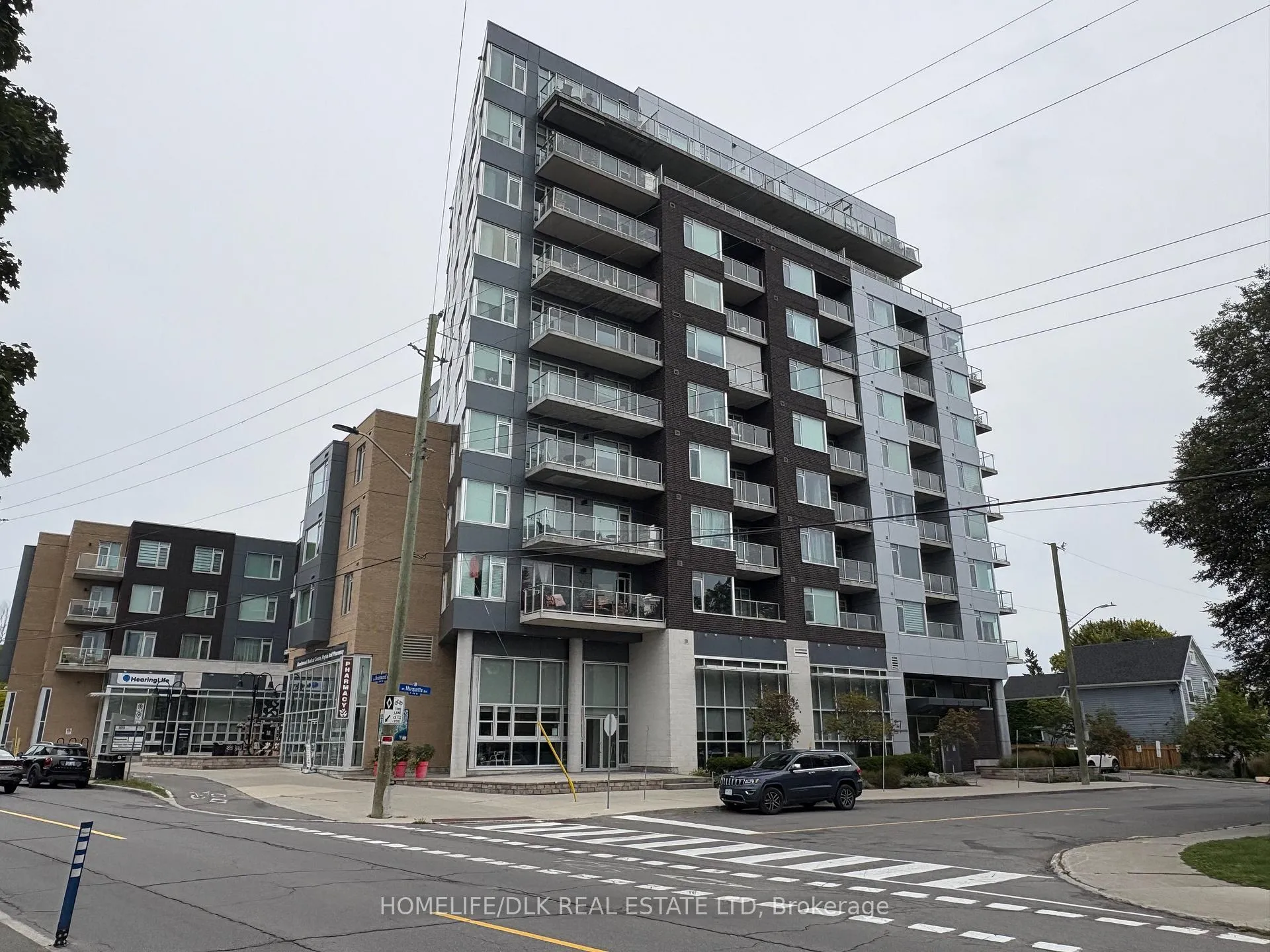 Front of Unit 305, 7 Marquette Avenue