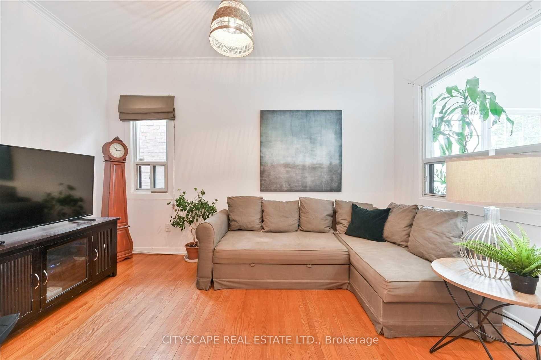 Photo 8 of 15 Midburn Avenue, Toronto, Crescent Town — HOMEH