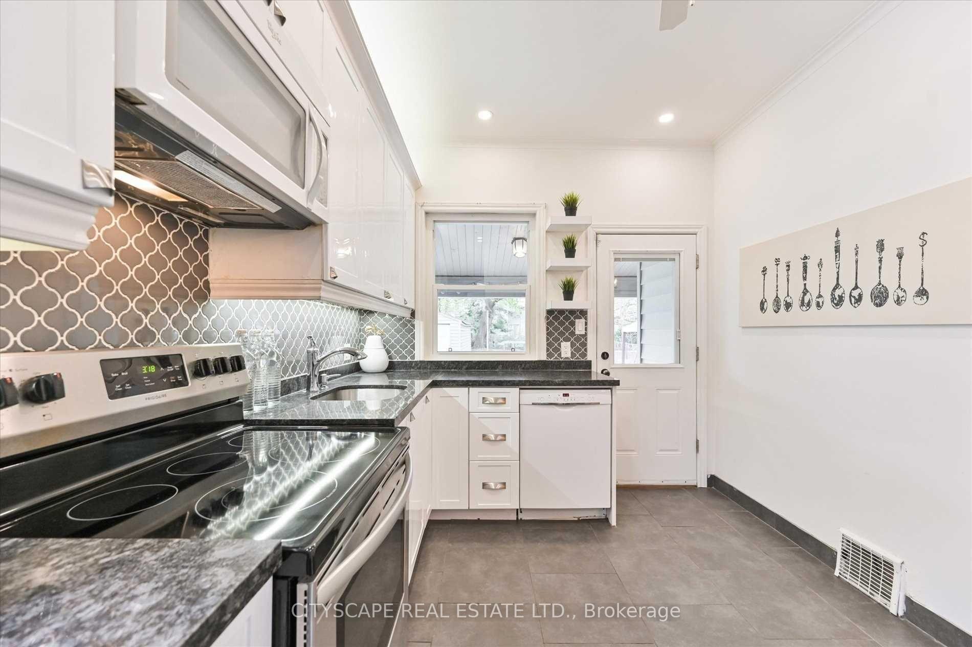 Photo 16 of 15 Midburn Avenue, Toronto, Crescent Town — HOMEH