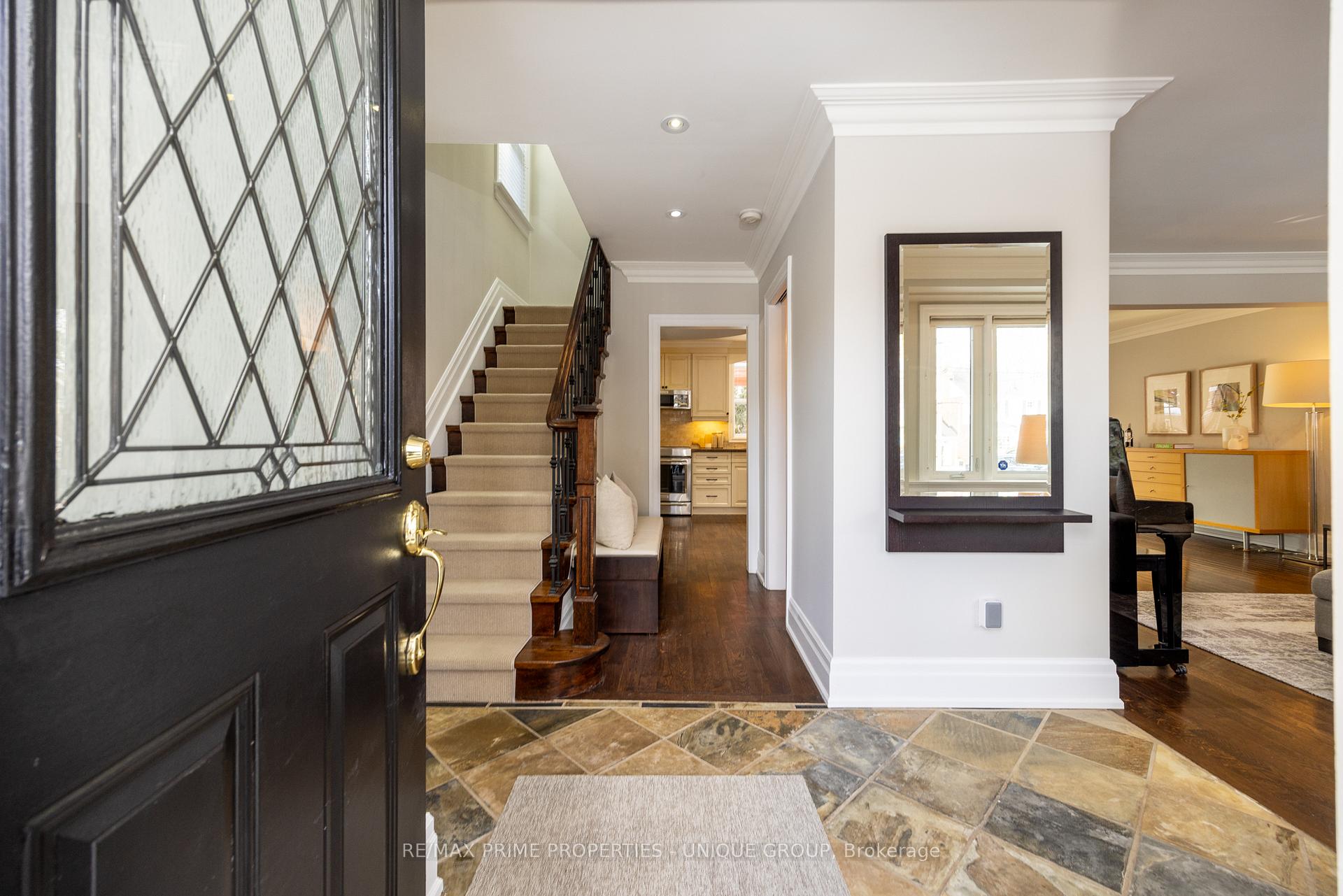 Photo 2 of 67 Rykert Crescent, Toronto, Leaside — HOMEH