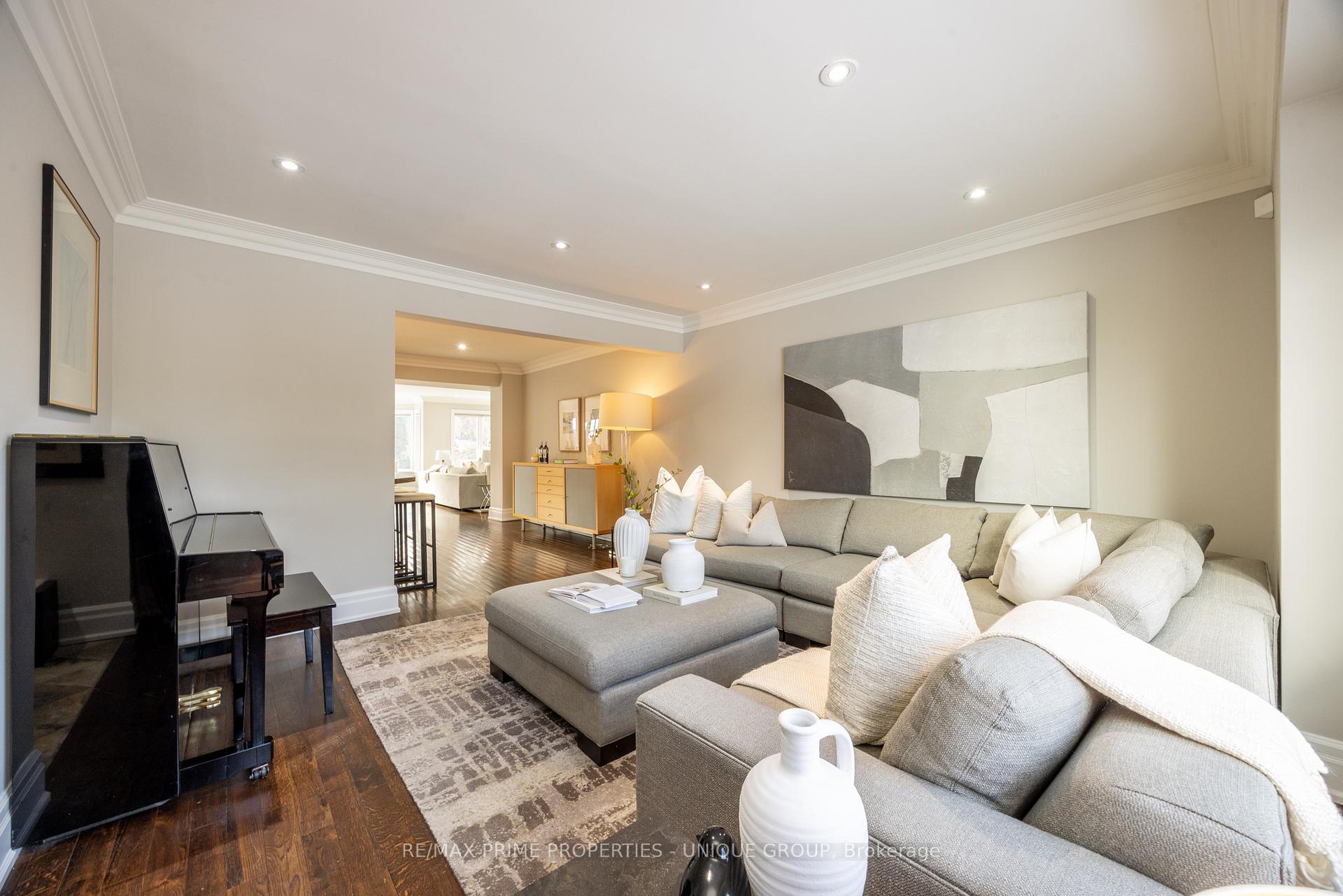 Photo 4 of 67 Rykert Crescent, Toronto, Leaside — HOMEH