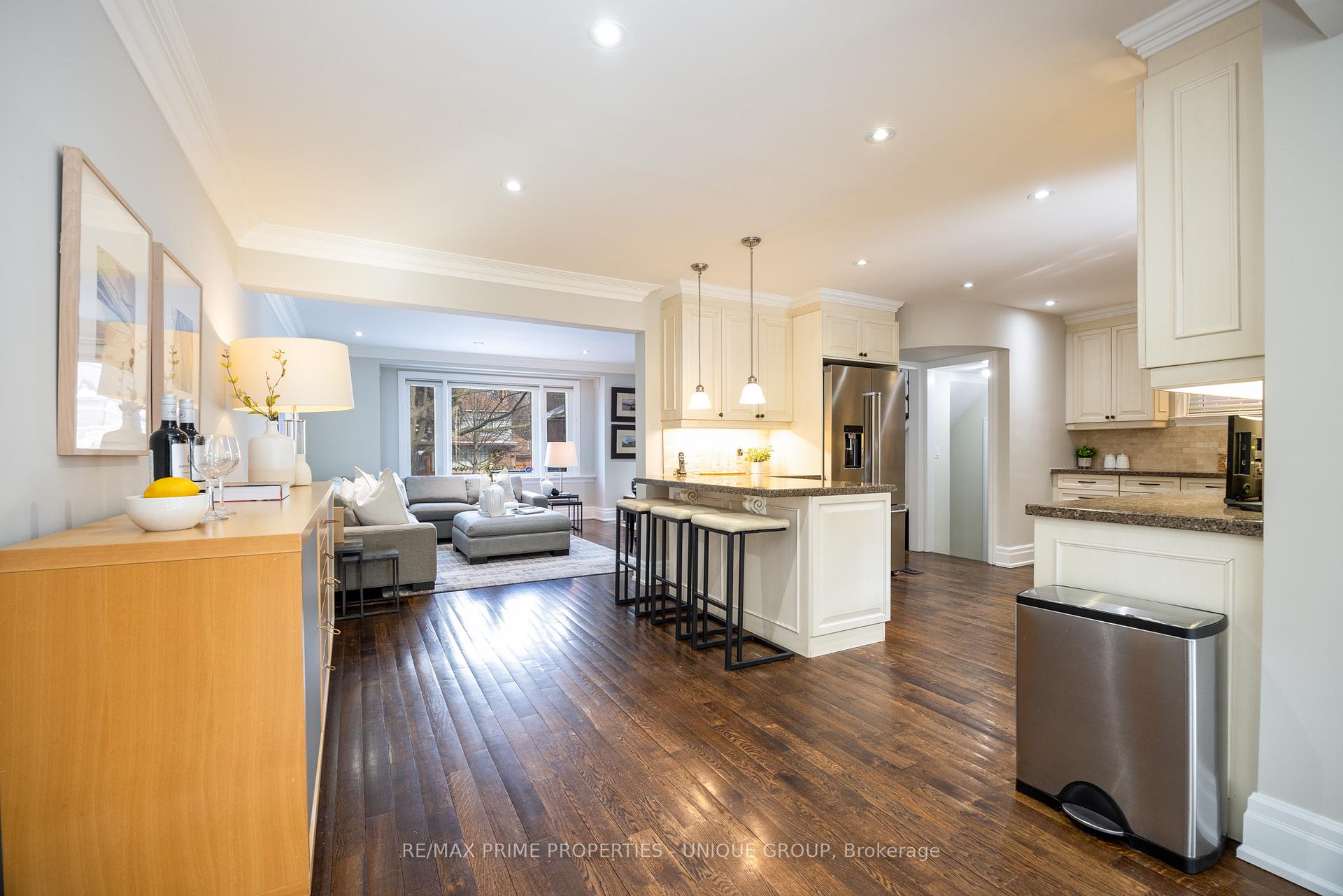 Photo 8 of 67 Rykert Crescent, Toronto, Leaside — HOMEH