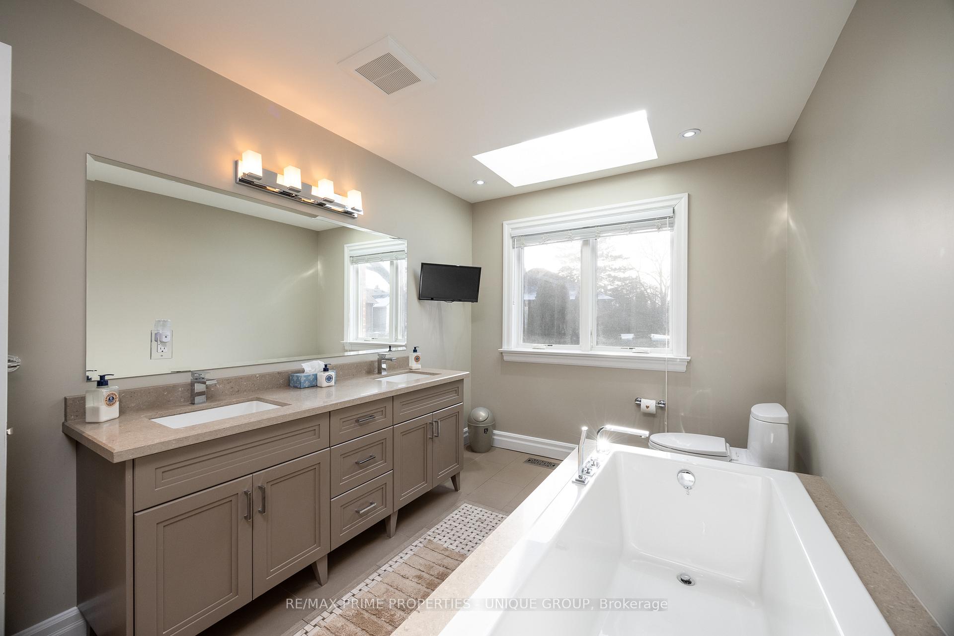 Photo 25 of 67 Rykert Crescent, Toronto, Leaside — HOMEH