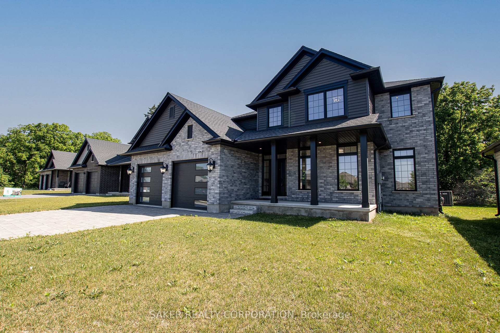 Photo 1 of 2205 Lockwood Crescent, Strathroy-Caradoc, Mount Brydges — HOMEH