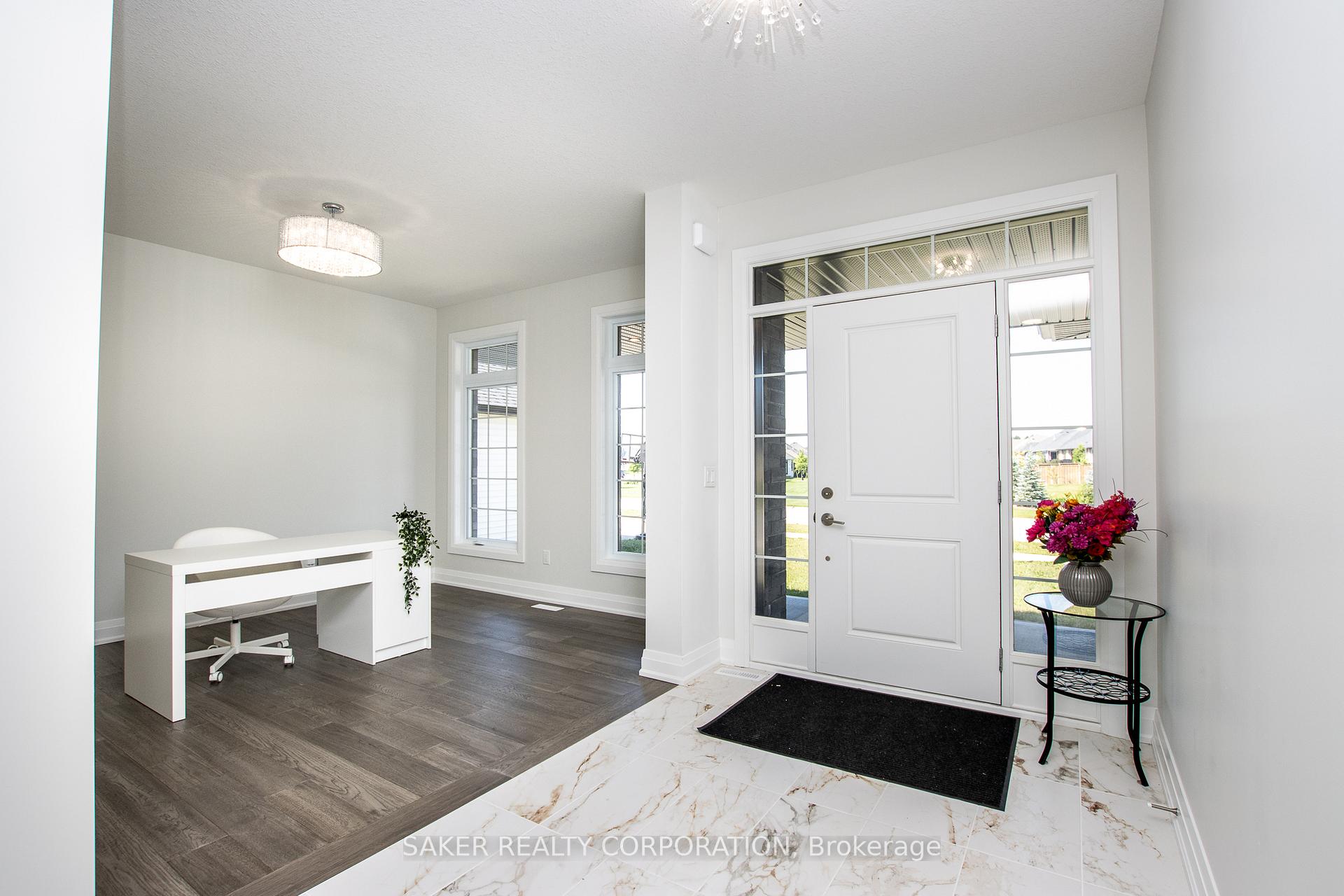 Photo 5 of 2205 Lockwood Crescent, Strathroy-Caradoc, Mount Brydges — HOMEH