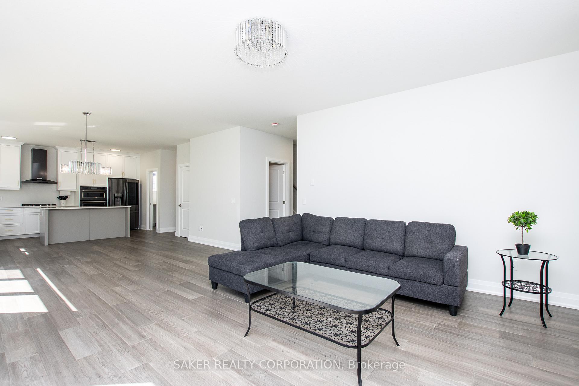 Photo 8 of 2205 Lockwood Crescent, Strathroy-Caradoc, Mount Brydges — HOMEH