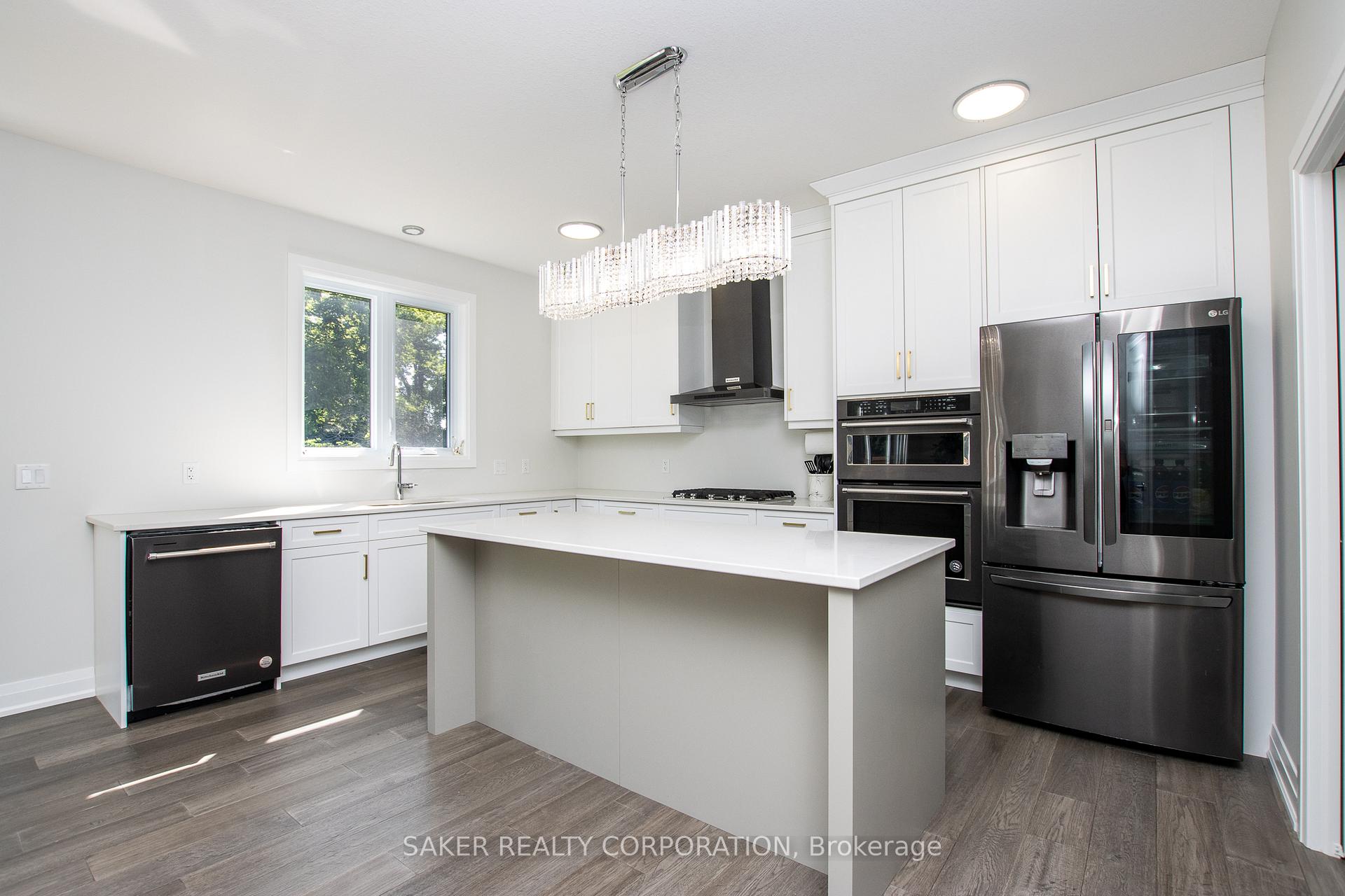 Photo 13 of 2205 Lockwood Crescent, Strathroy-Caradoc, Mount Brydges — HOMEH