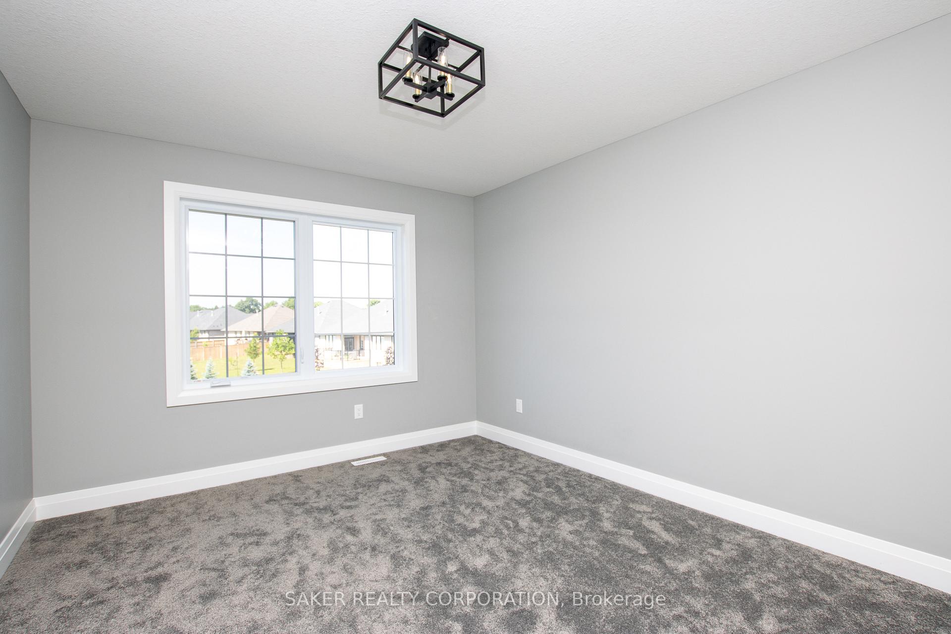 Photo 36 of 2205 Lockwood Crescent, Strathroy-Caradoc, Mount Brydges — HOMEH