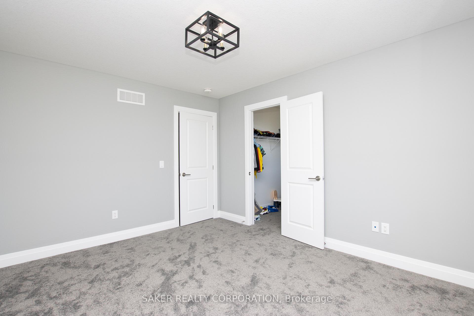 Photo 38 of 2205 Lockwood Crescent, Strathroy-Caradoc, Mount Brydges — HOMEH