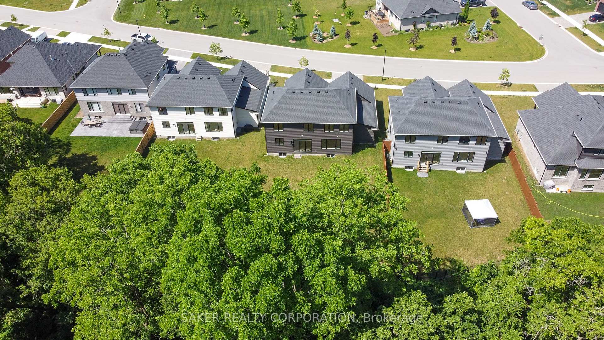 Photo 46 of 2205 Lockwood Crescent, Strathroy-Caradoc, Mount Brydges — HOMEH