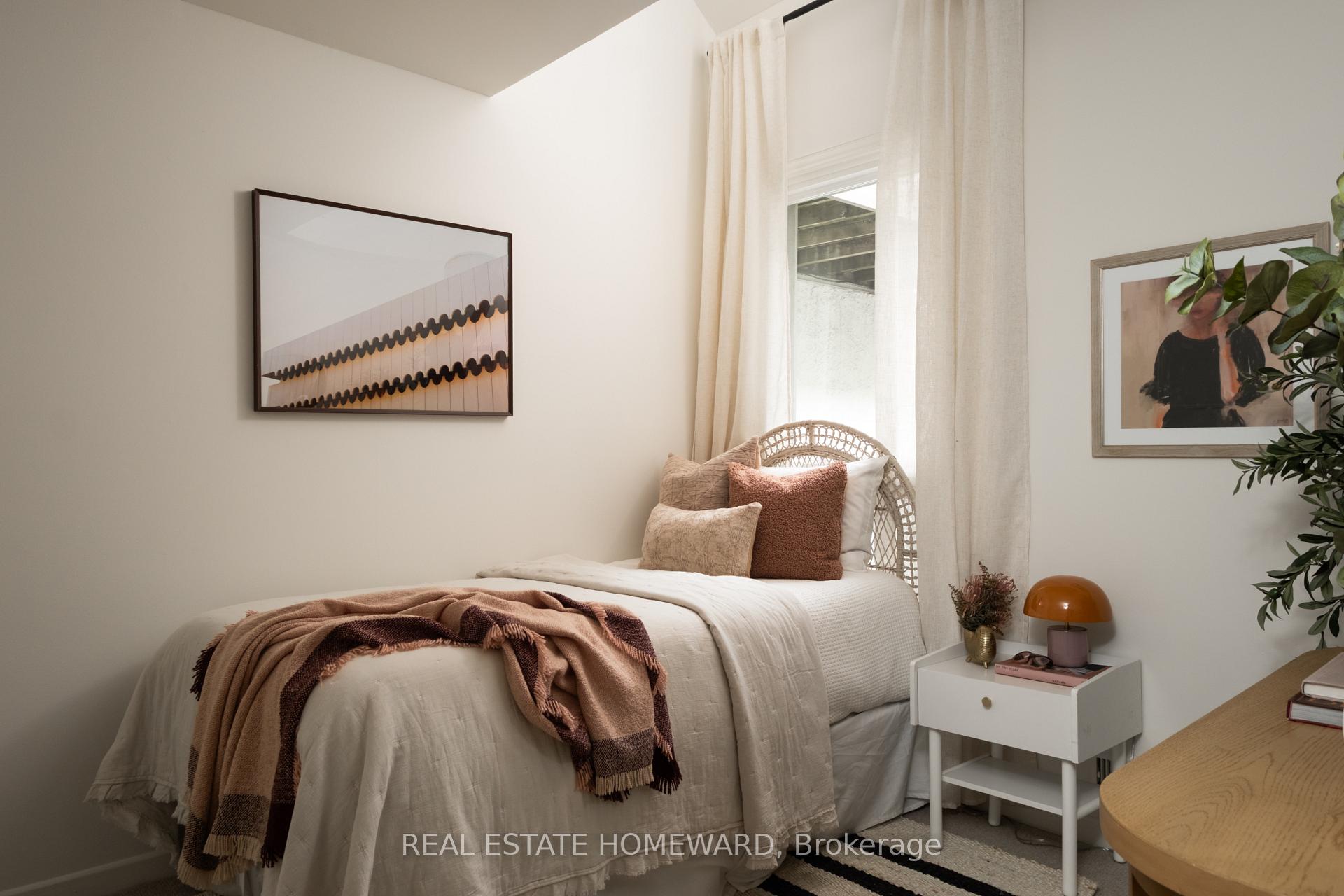 Photo 19 of 169 De Grassi Street, Toronto, South Riverdale — HOMEH