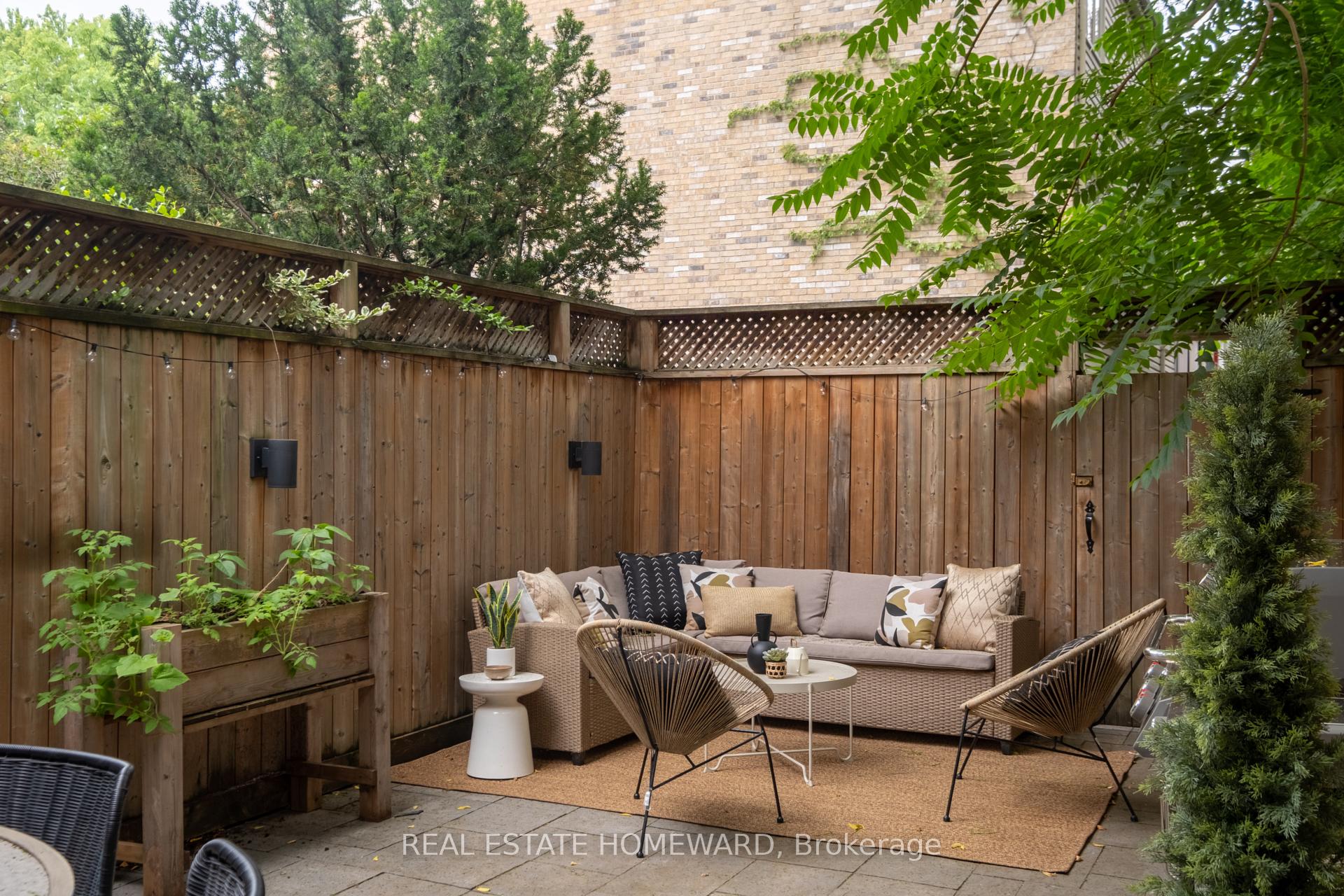 Photo 27 of 169 De Grassi Street, Toronto, South Riverdale — HOMEH