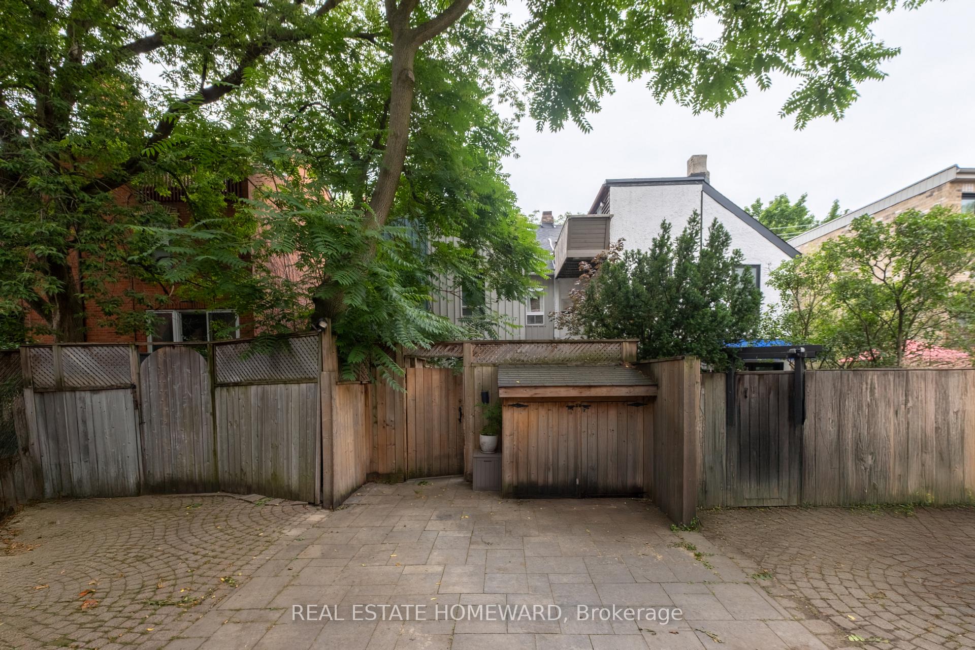 Photo 28 of 169 De Grassi Street, Toronto, South Riverdale — HOMEH