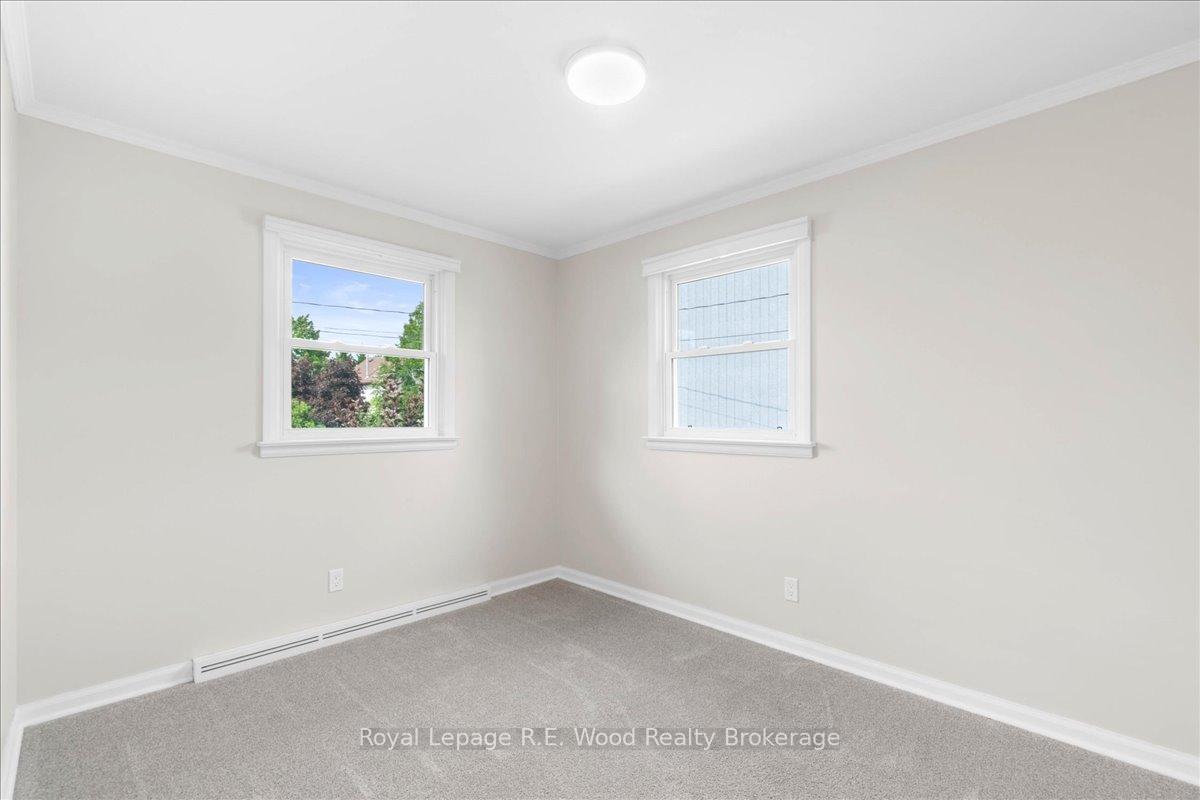 Photo 13 of 35 Sanders Street, Tillsonburg — HOMEH
