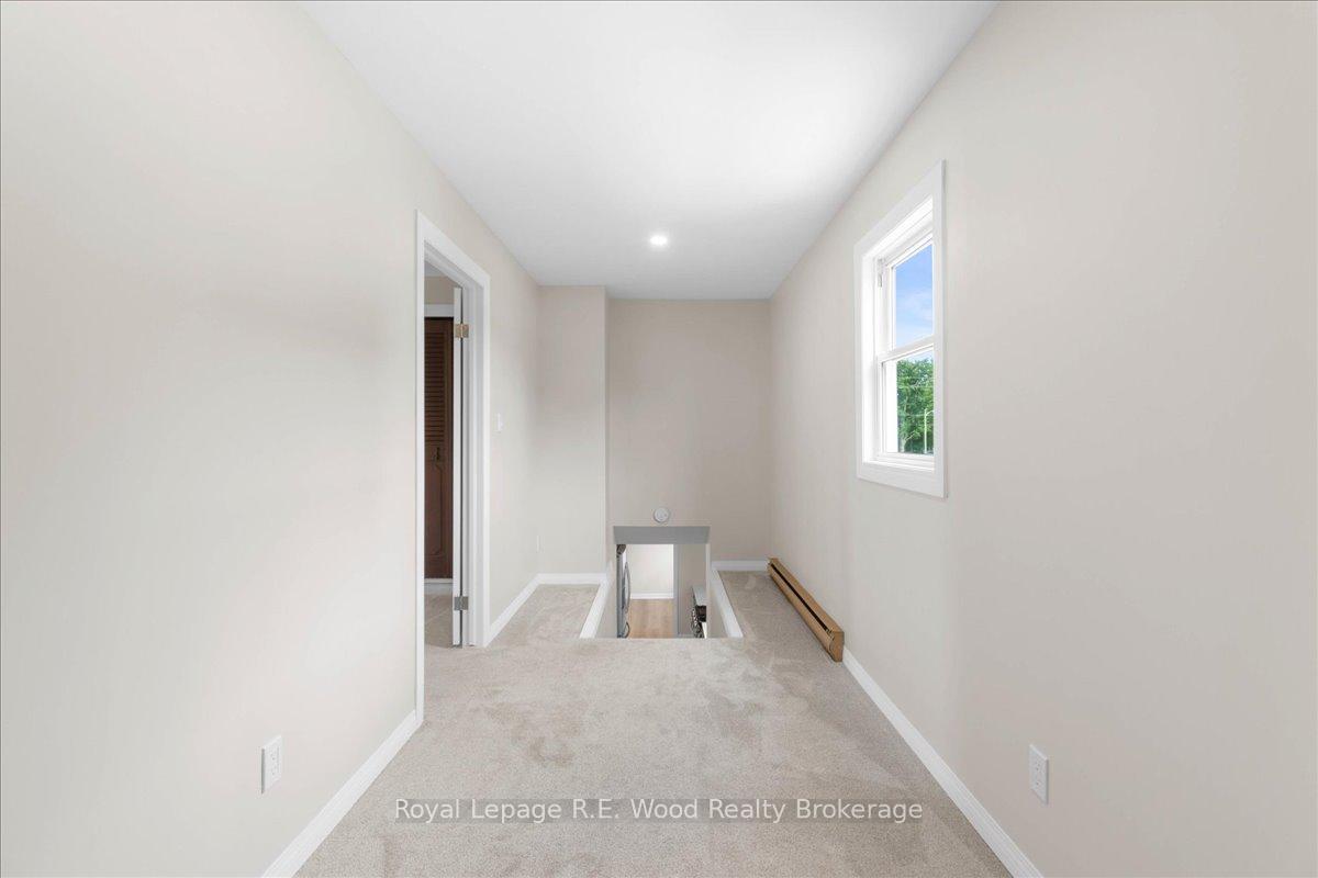 Photo 14 of 35 Sanders Street, Tillsonburg — HOMEH