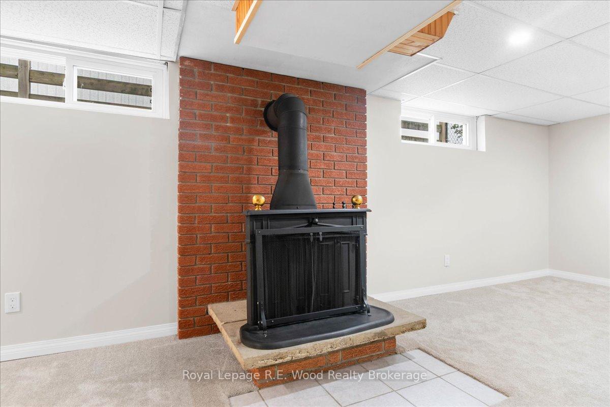 Photo 19 of 35 Sanders Street, Tillsonburg — HOMEH