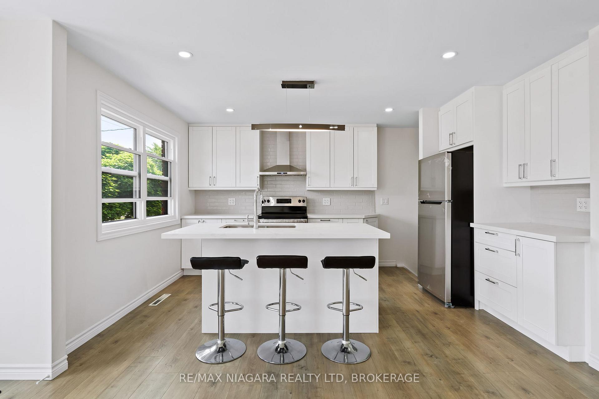 Photo 5 of 53 Collier Road S, Thorold, Confederation Heights — HOMEH