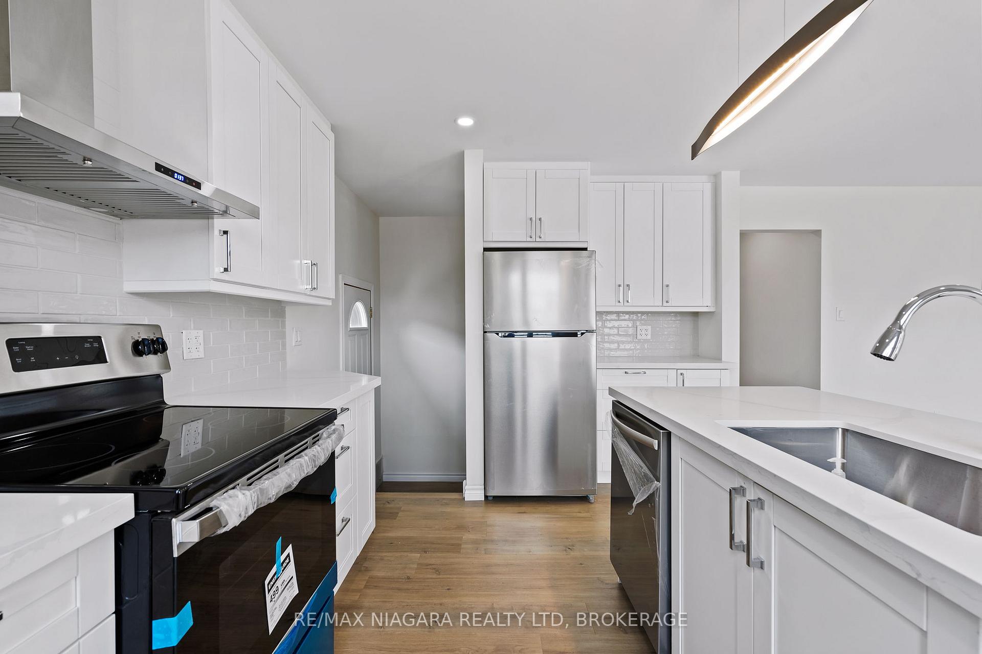 Photo 7 of 53 Collier Road S, Thorold, Confederation Heights — HOMEH