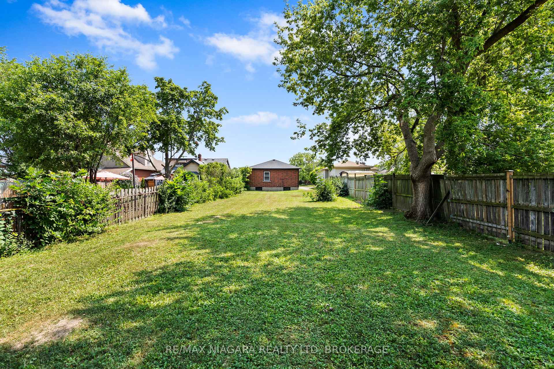 Photo 15 of 53 Collier Road S, Thorold, Confederation Heights — HOMEH