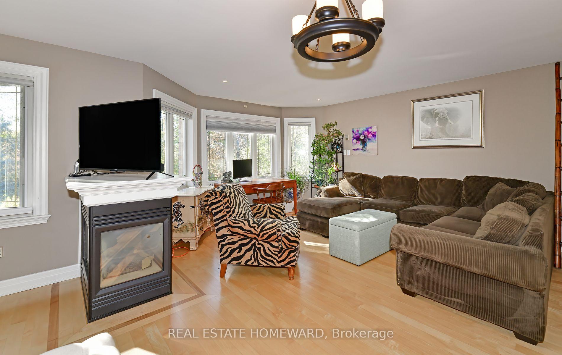 Photo 12 of 67 Parkview Hill Crescent, Toronto, O'Connor-Parkview — HOMEH