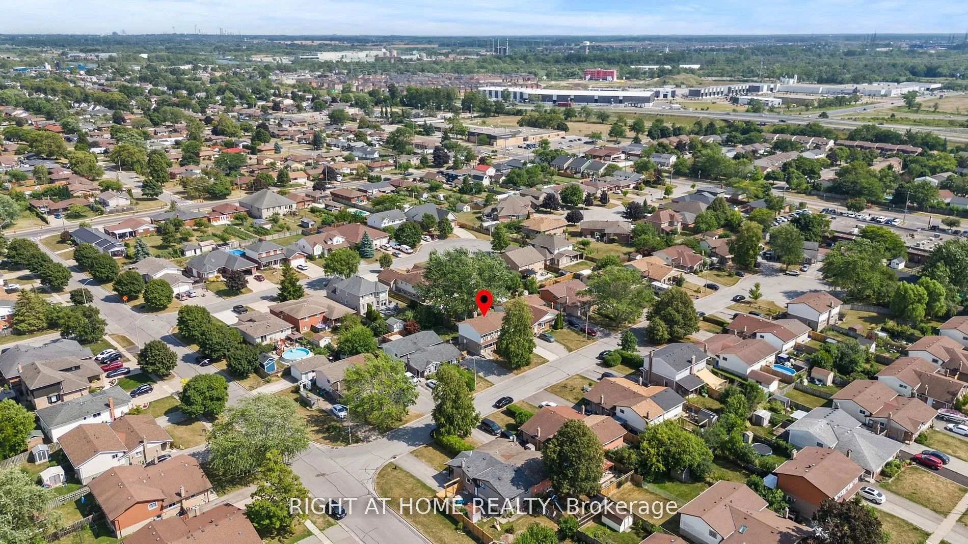 Photo 19 of 10 Mcdougall Drive, Thorold, Confederation Heights — HOMEH