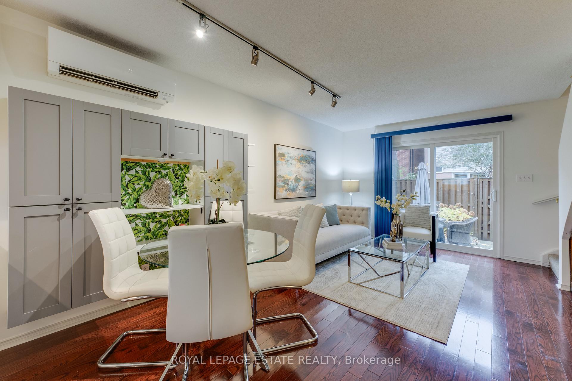 Photo 6 of 40 Poulett Street, Toronto, Moss Park — HOMEH