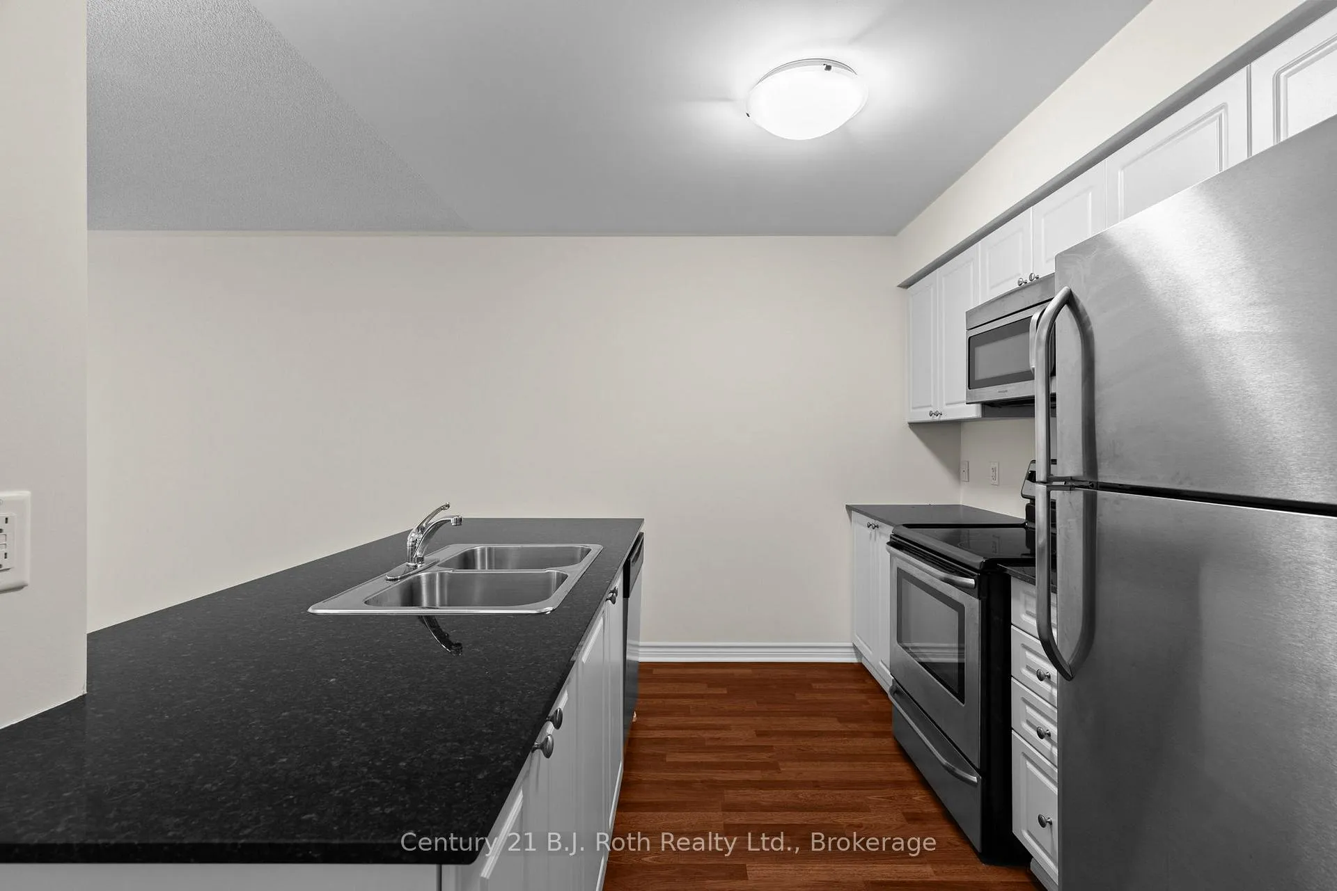 Photo 7 of Unit 104, 4 Brandy Lane Drive, Collingwood — HOMEH