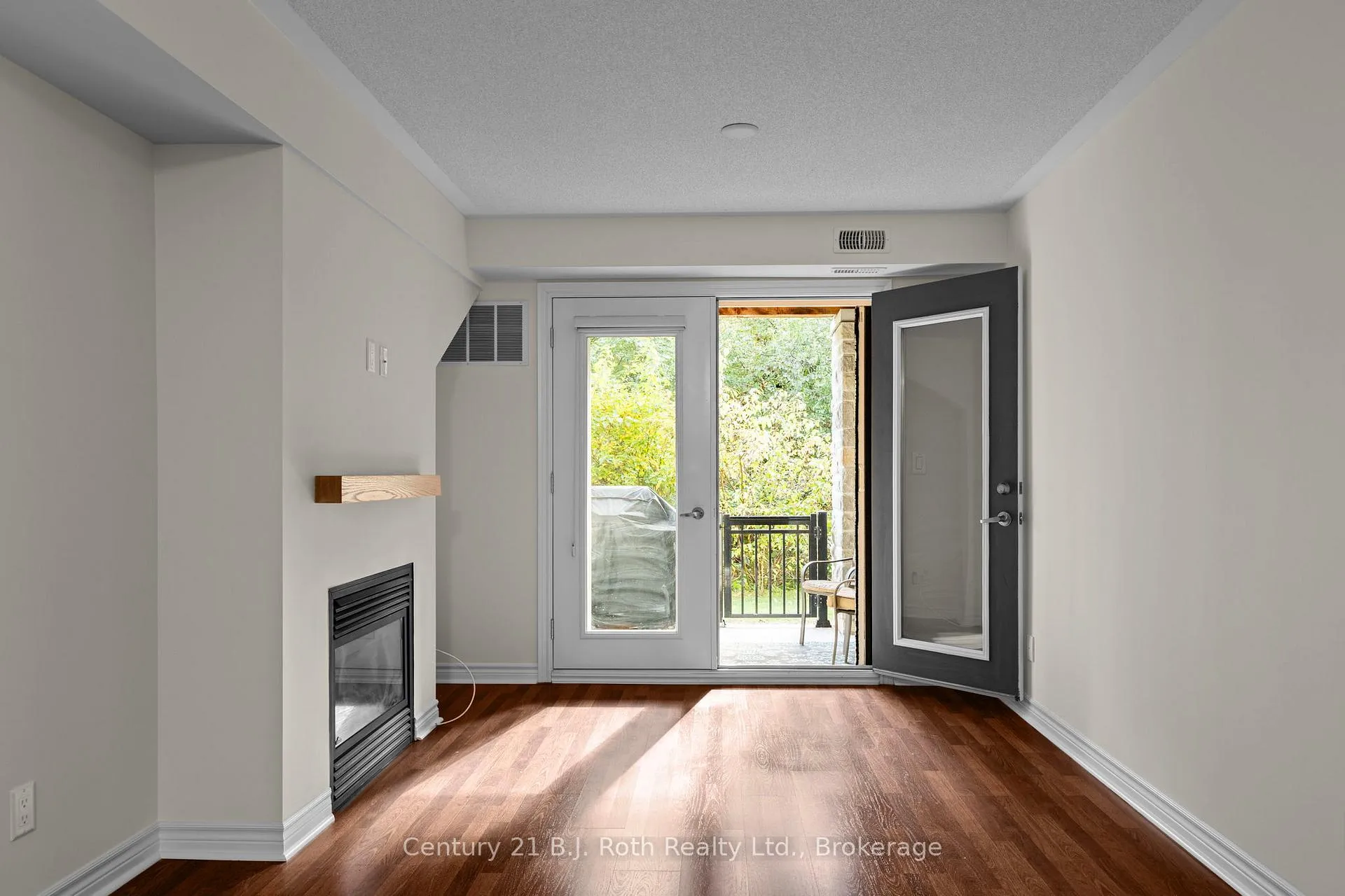 Photo 20 of Unit 104, 4 Brandy Lane Drive, Collingwood — HOMEH