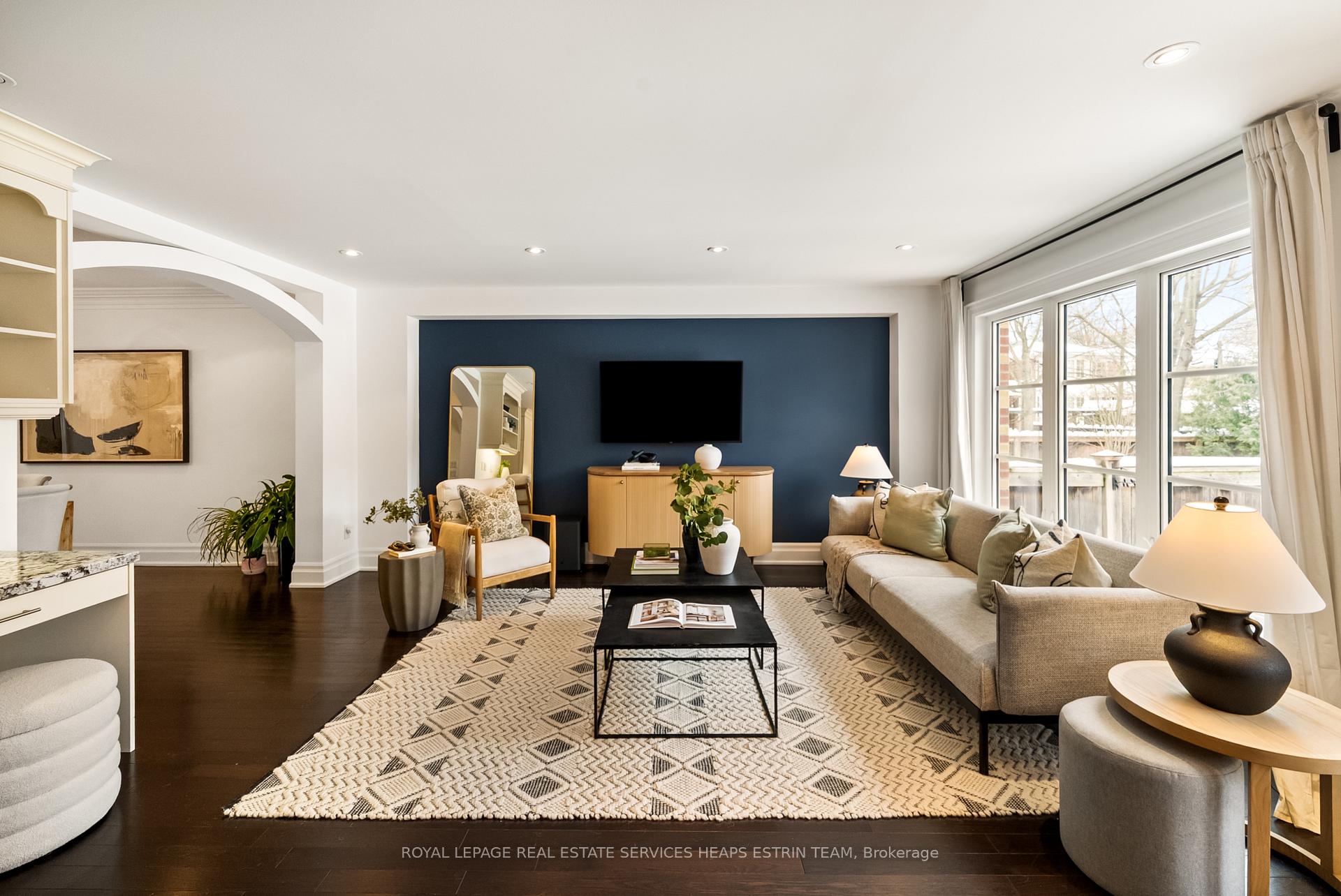 Photo 11 of 31 Sutherland Drive, Toronto, Leaside — HOMEH