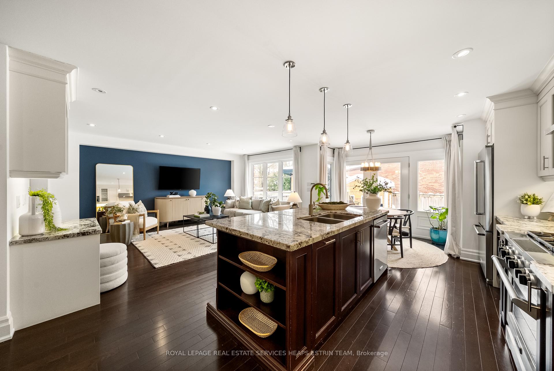 Photo 12 of 31 Sutherland Drive, Toronto, Leaside — HOMEH