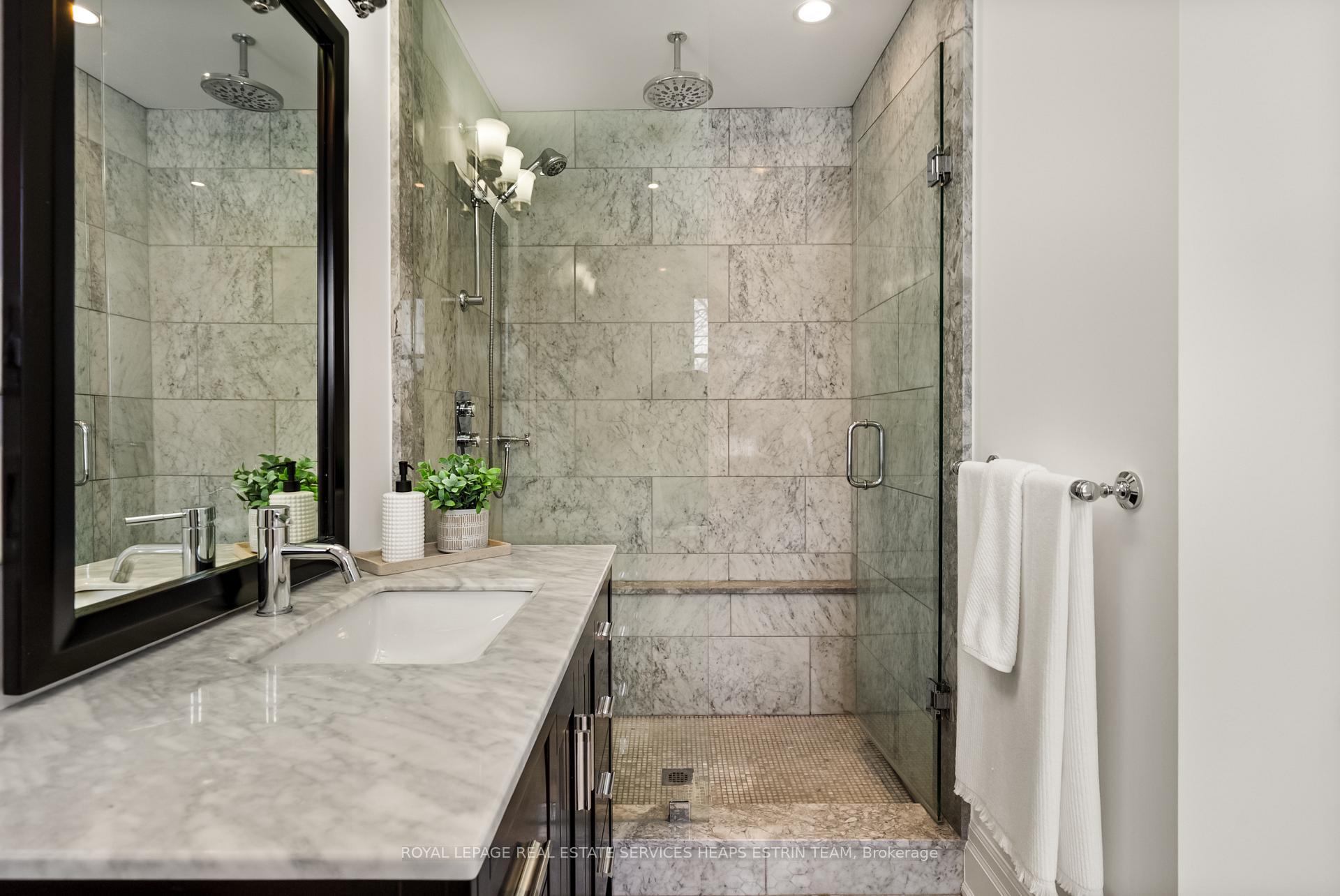 Photo 17 of 31 Sutherland Drive, Toronto, Leaside — HOMEH