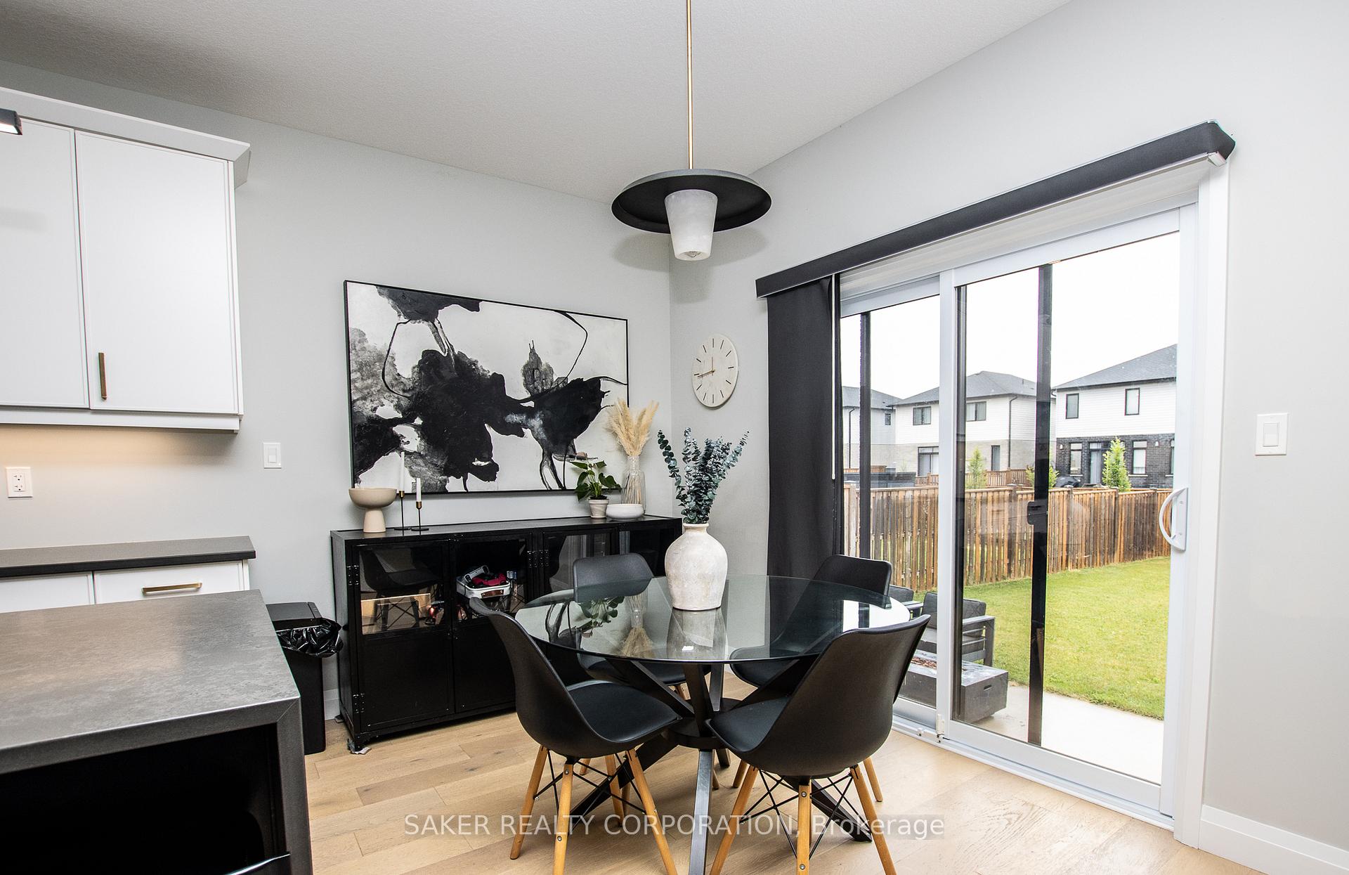 Photo 7 of 14 Armstrong Street, Strathroy-Caradoc, Mount Brydges — HOMEH