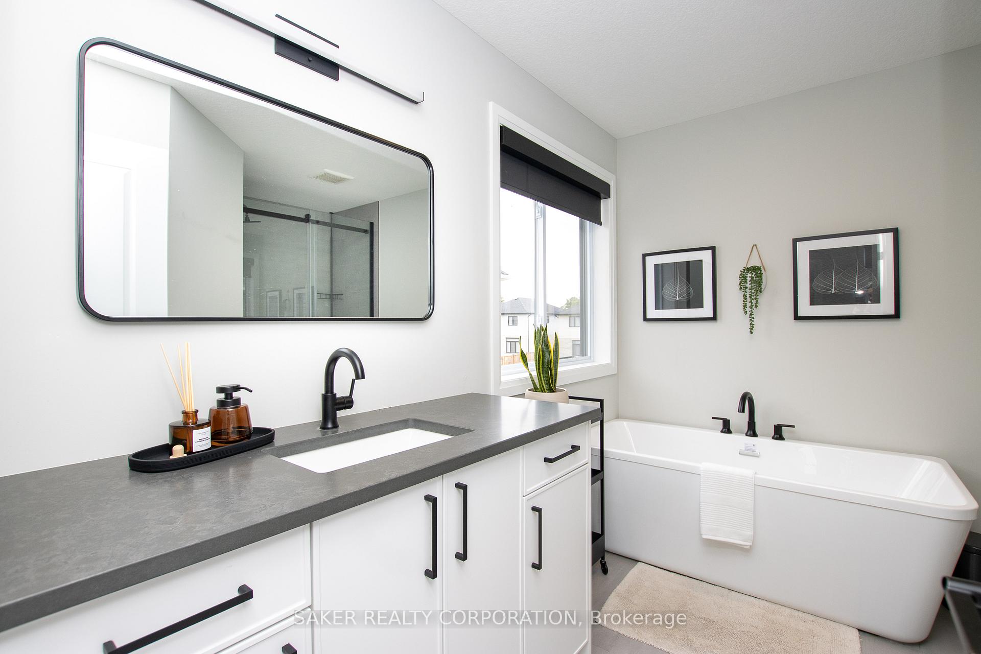 Photo 20 of 14 Armstrong Street, Strathroy-Caradoc, Mount Brydges — HOMEH