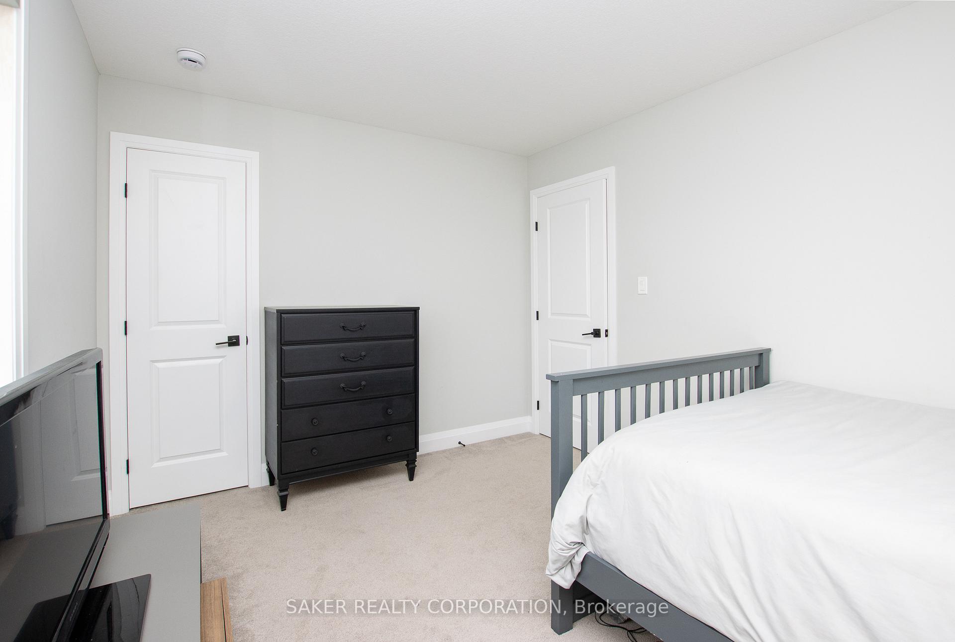 Photo 26 of 14 Armstrong Street, Strathroy-Caradoc, Mount Brydges — HOMEH