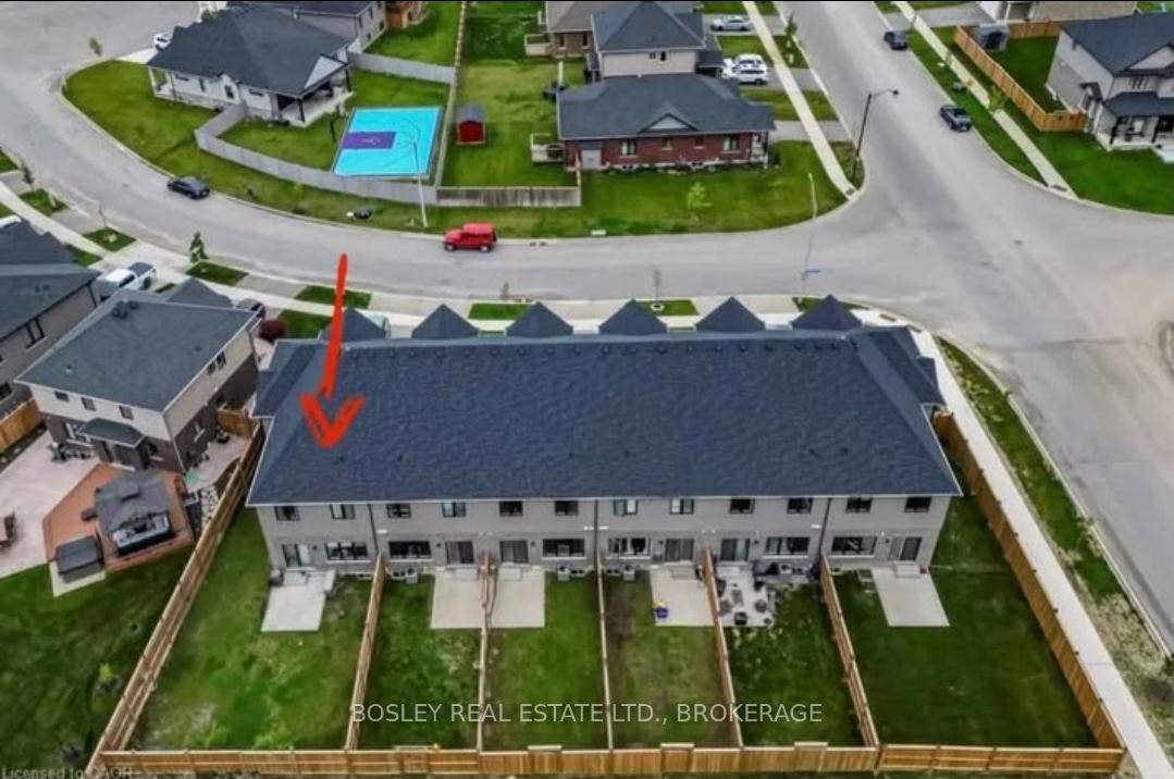 Photo 10 of 12 Spring Crest Way, Thorold, Rolling Meadows — HOMEH