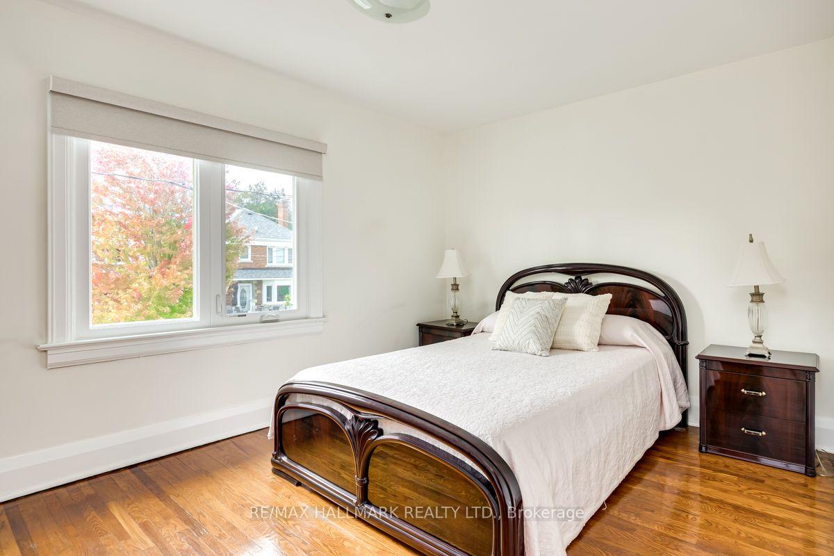 Photo 8 of 37 Cadorna Avenue, Toronto, Danforth Village-East York — HOMEH