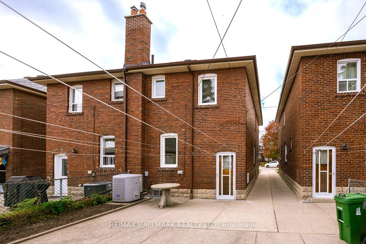 Photo 13 of 37 Cadorna Avenue, Toronto, Danforth Village-East York — HOMEH