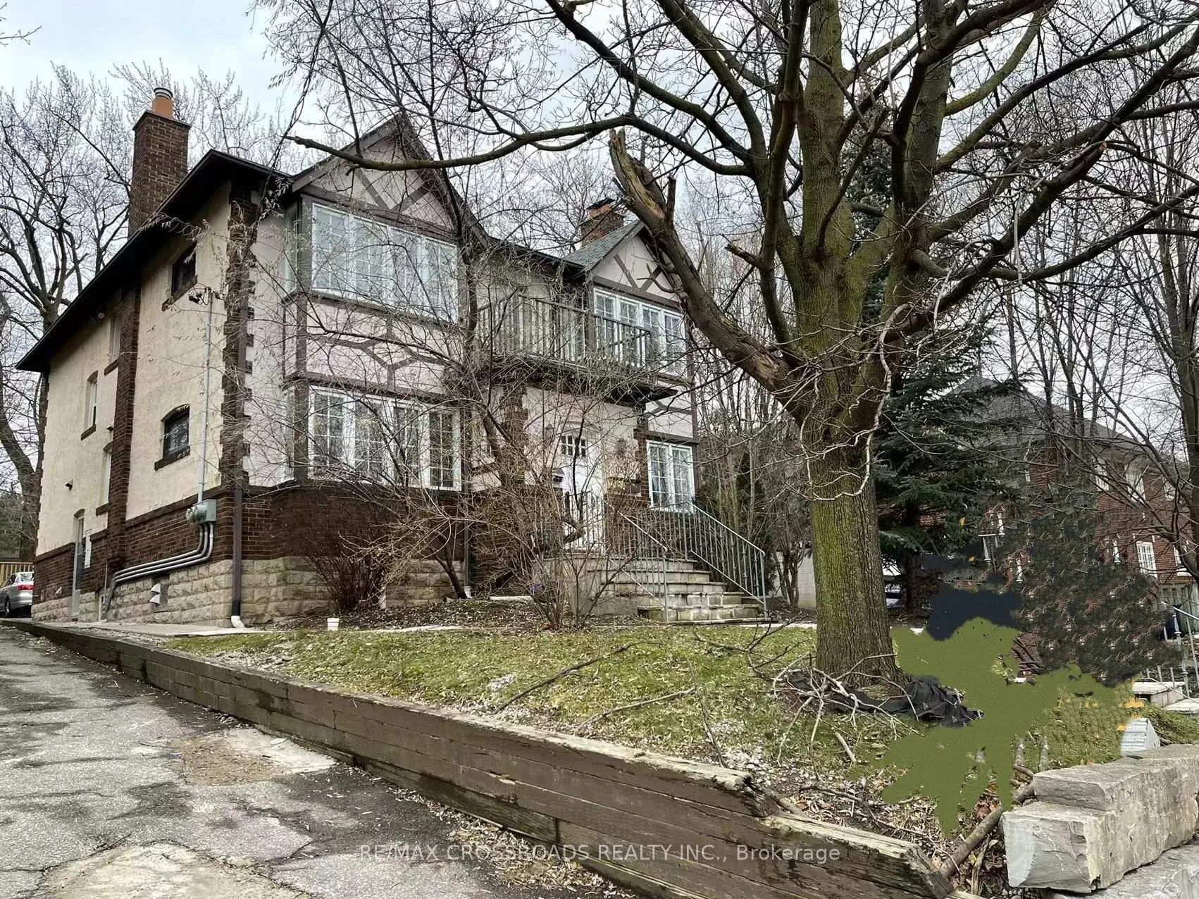 Front of Unit Main, 65 Lawrence Avenue E