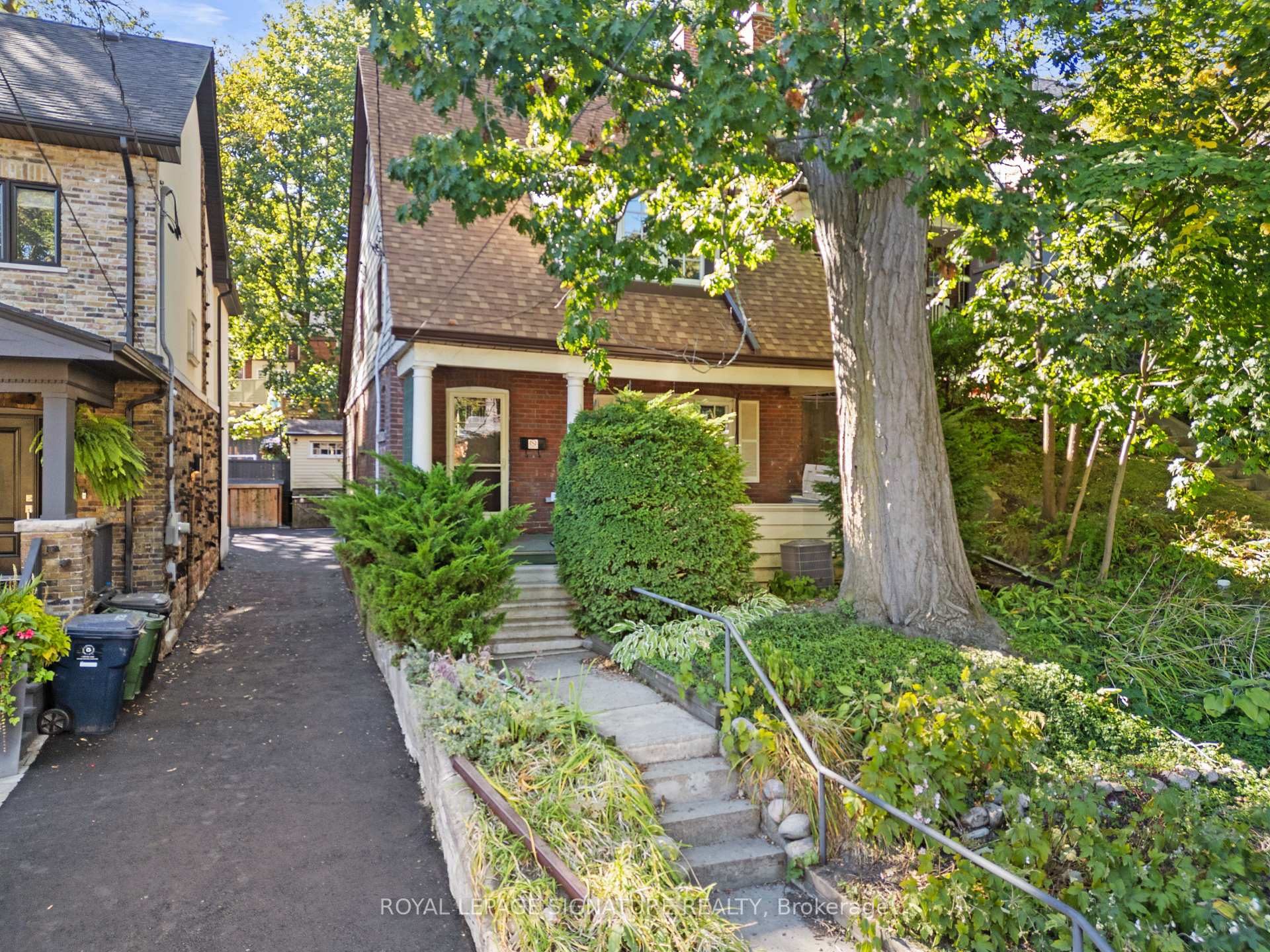 Photo 4 of 90 Neville Park Boulevard, Toronto, The Beaches — HOMEH