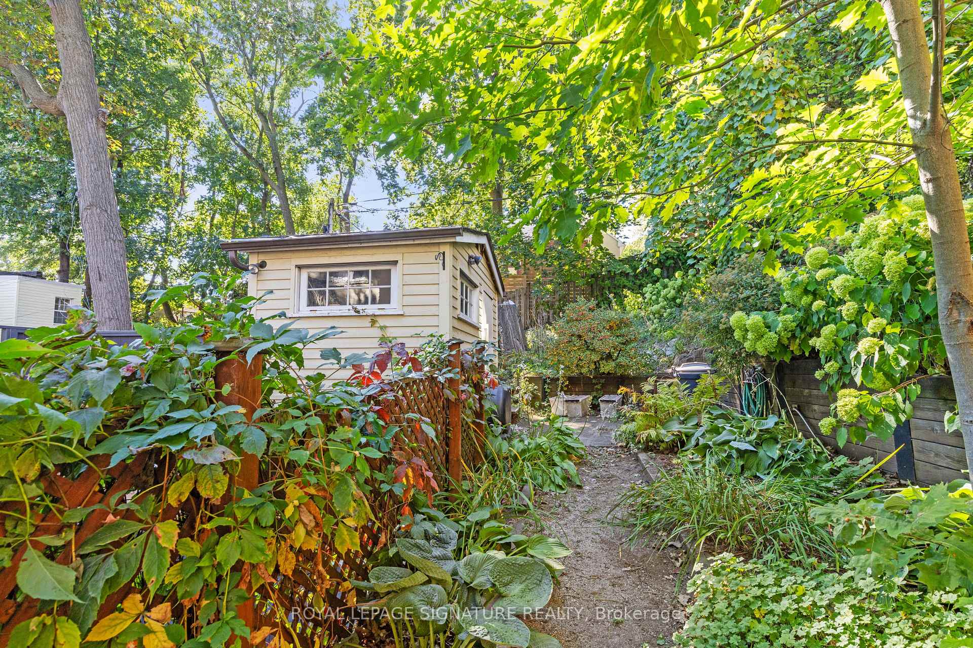 Photo 34 of 90 Neville Park Boulevard, Toronto, The Beaches — HOMEH
