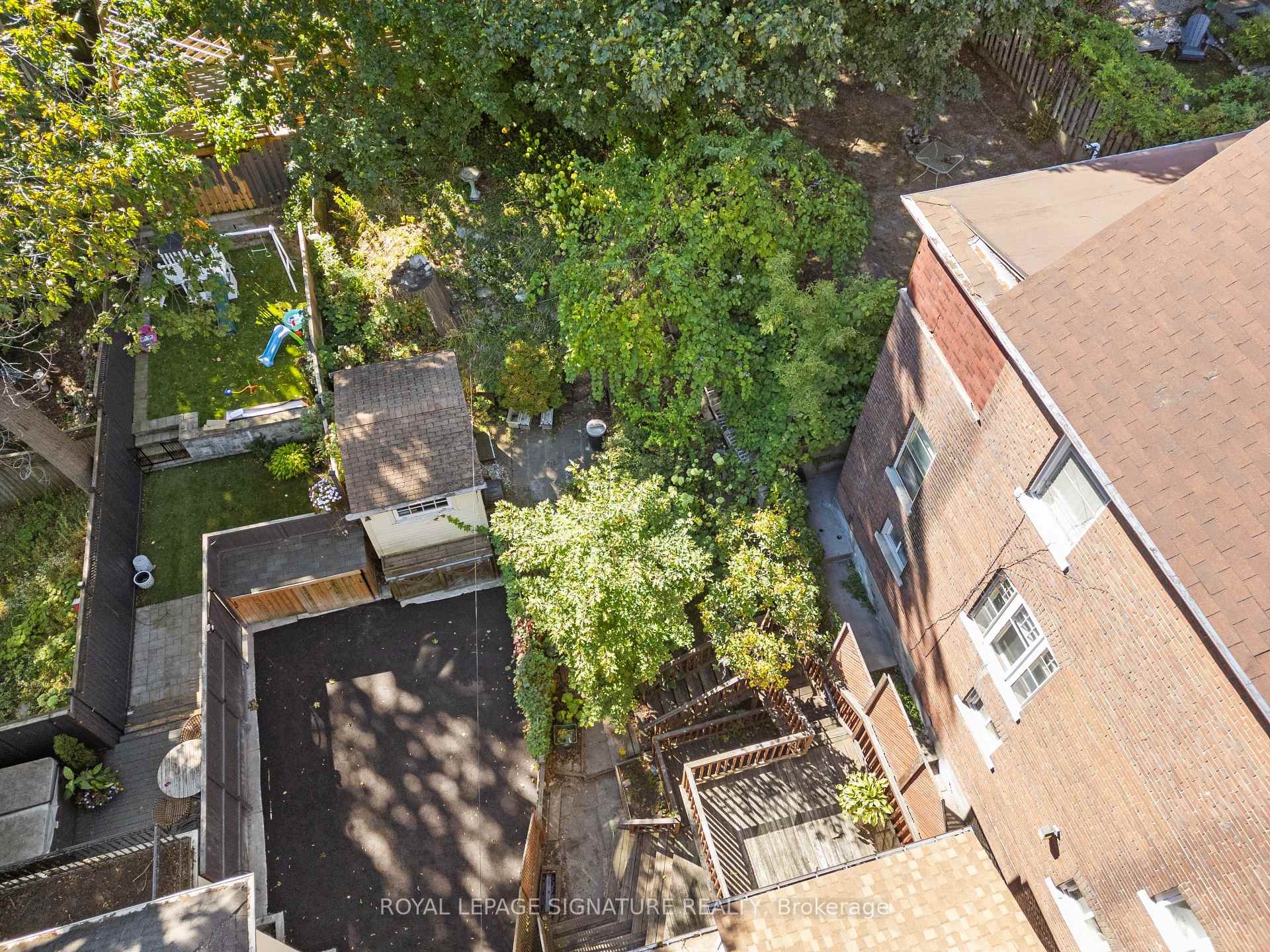 Photo 35 of 90 Neville Park Boulevard, Toronto, The Beaches — HOMEH