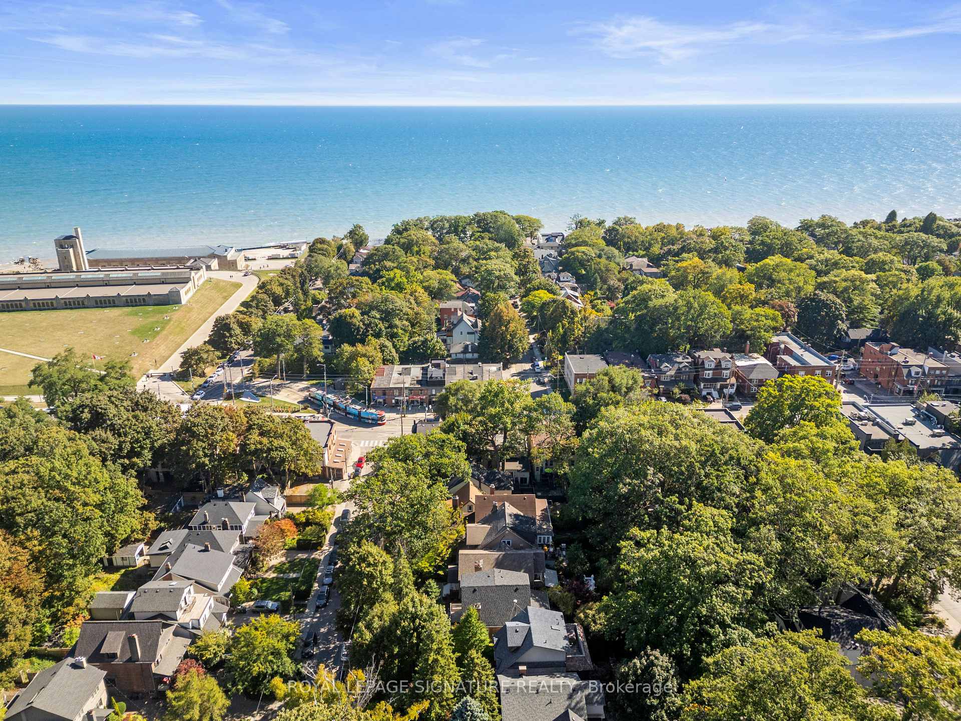 Photo 36 of 90 Neville Park Boulevard, Toronto, The Beaches — HOMEH