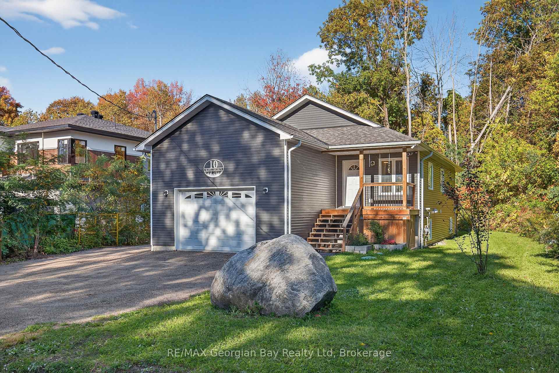 Photo 1 of 10 King Road, Tay, Waubaushene — HOMEH