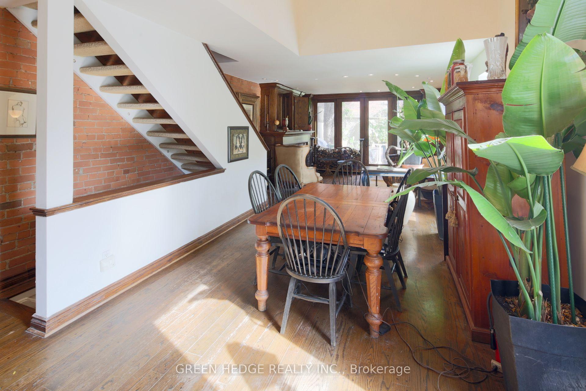 Photo 4 of 207 George Street, Toronto, Moss Park — HOMEH